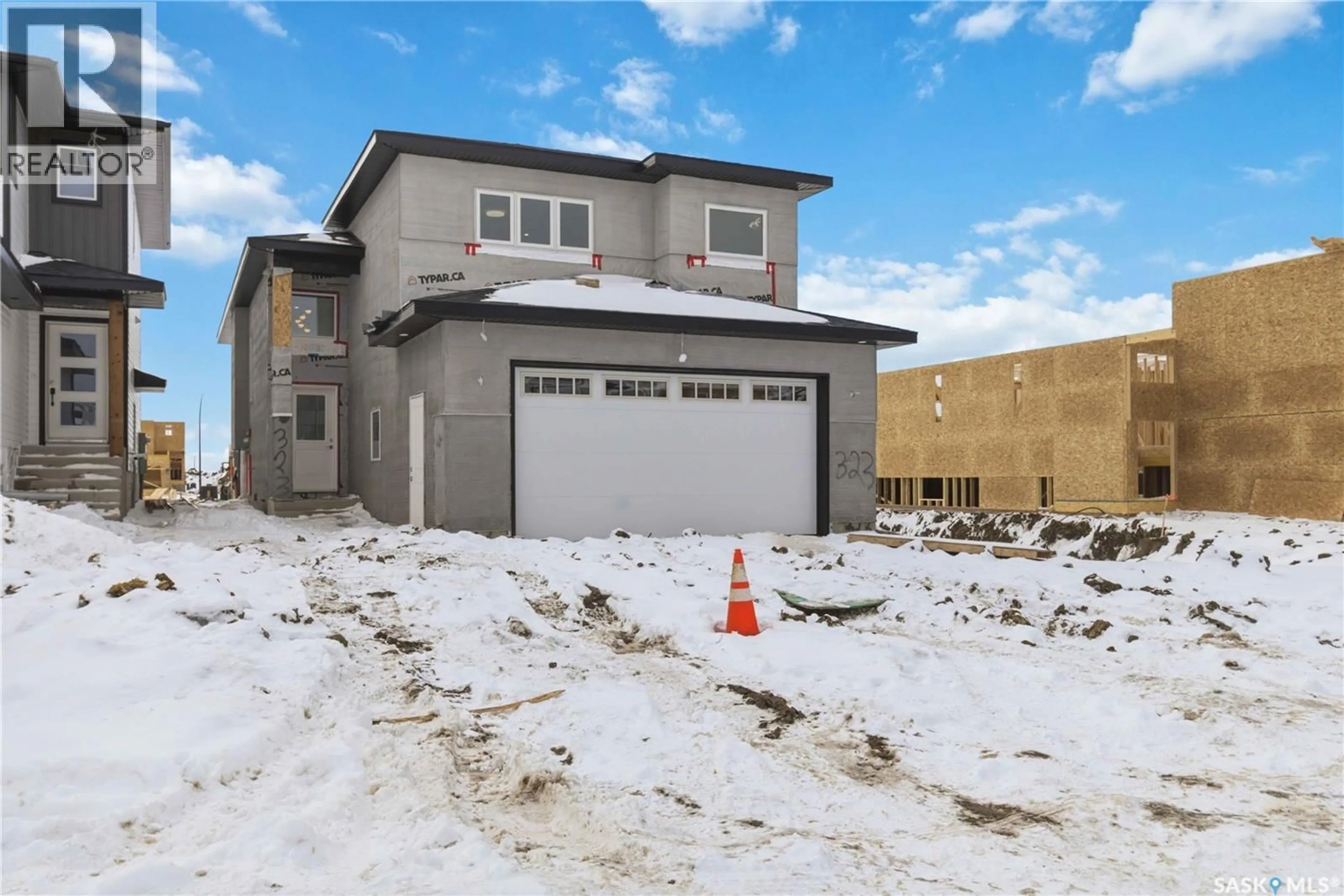 Unknown for 323 TASKAMANWA STREET, Saskatoon Saskatchewan S7V0N3