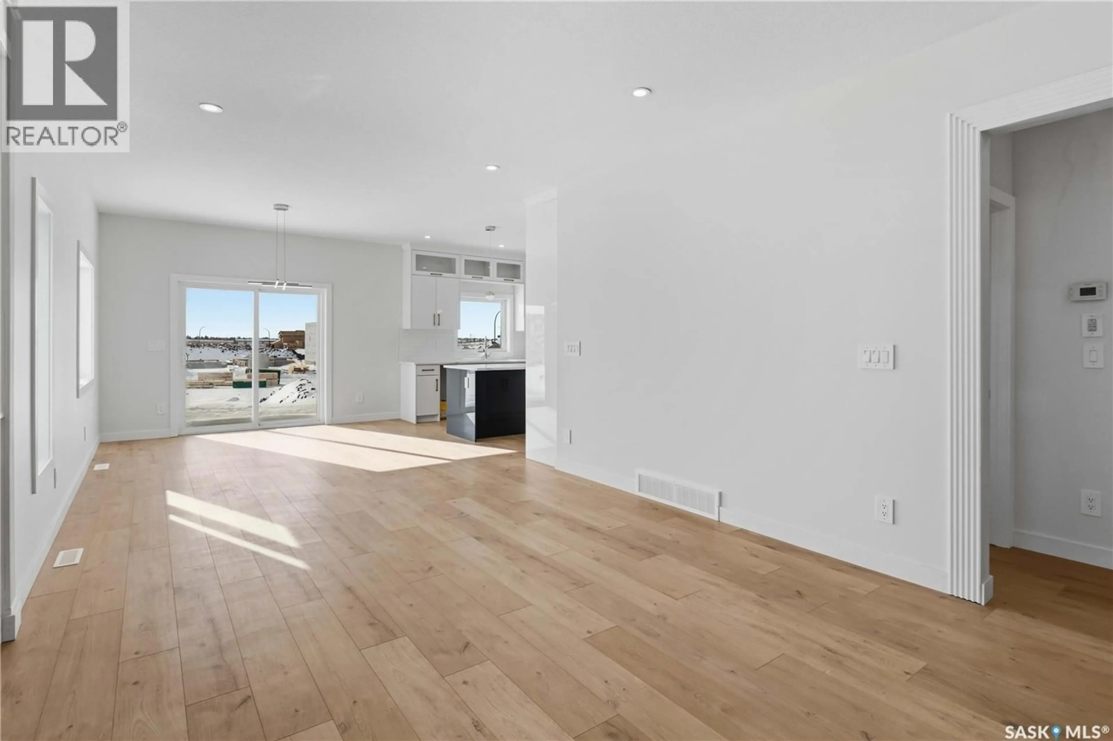 A pic of a room for 323 TASKAMANWA STREET, Saskatoon Saskatchewan S7V0N3