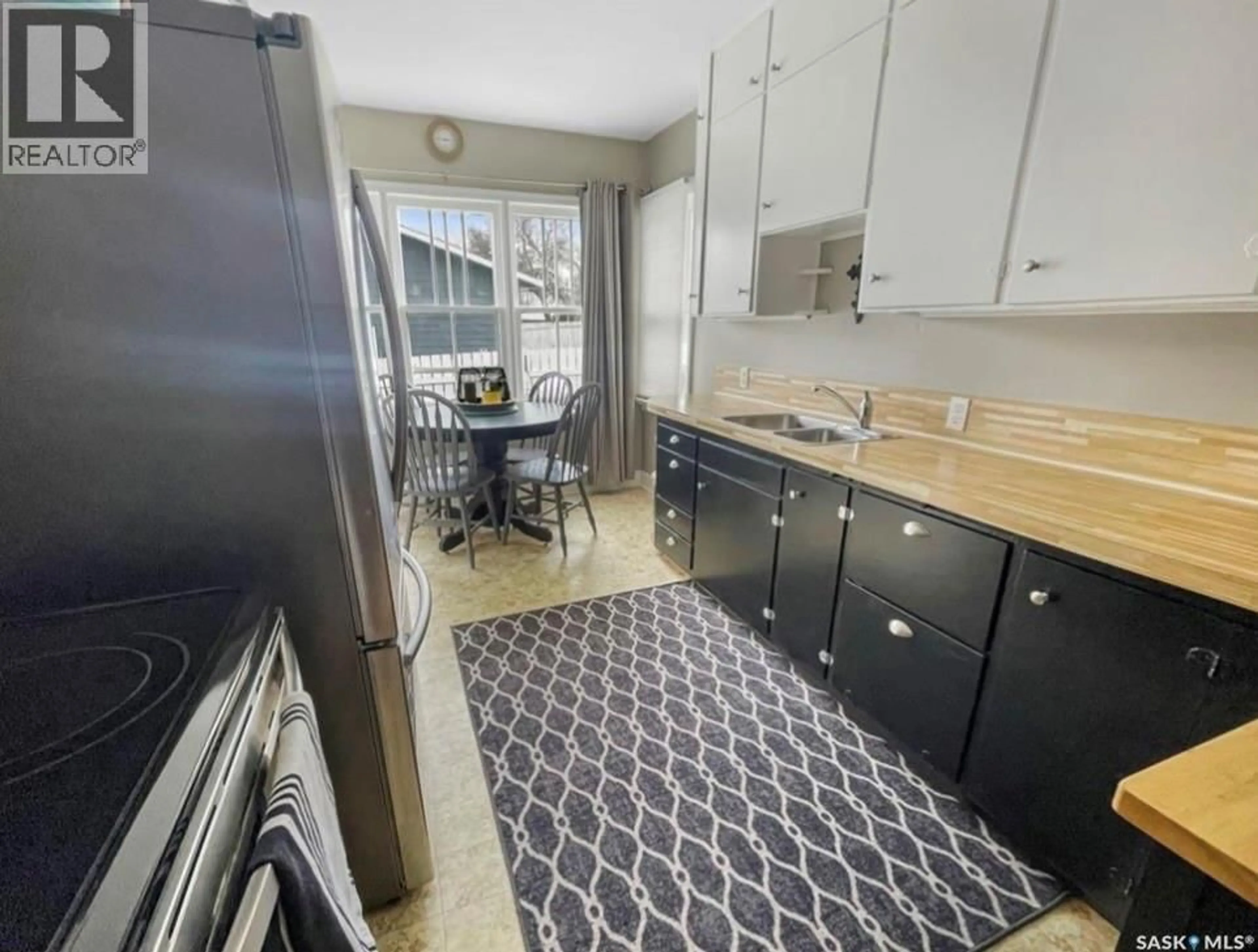 Unknown for 424 6TH AVENUE, Swift Current Saskatchewan S9H0Y3