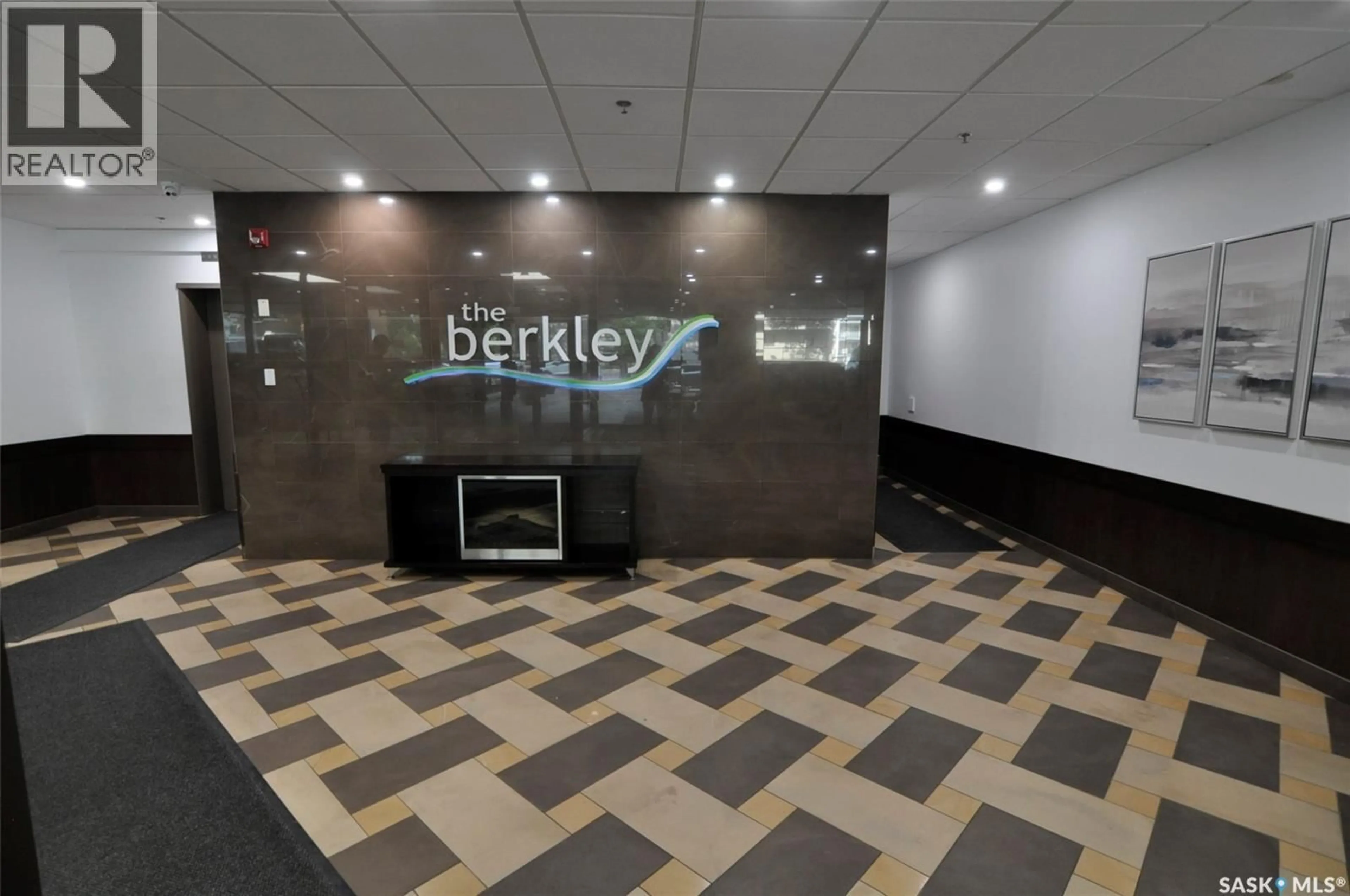 Lobby for 608 537 4TH AVENUE, Saskatoon Saskatchewan S7K2M6