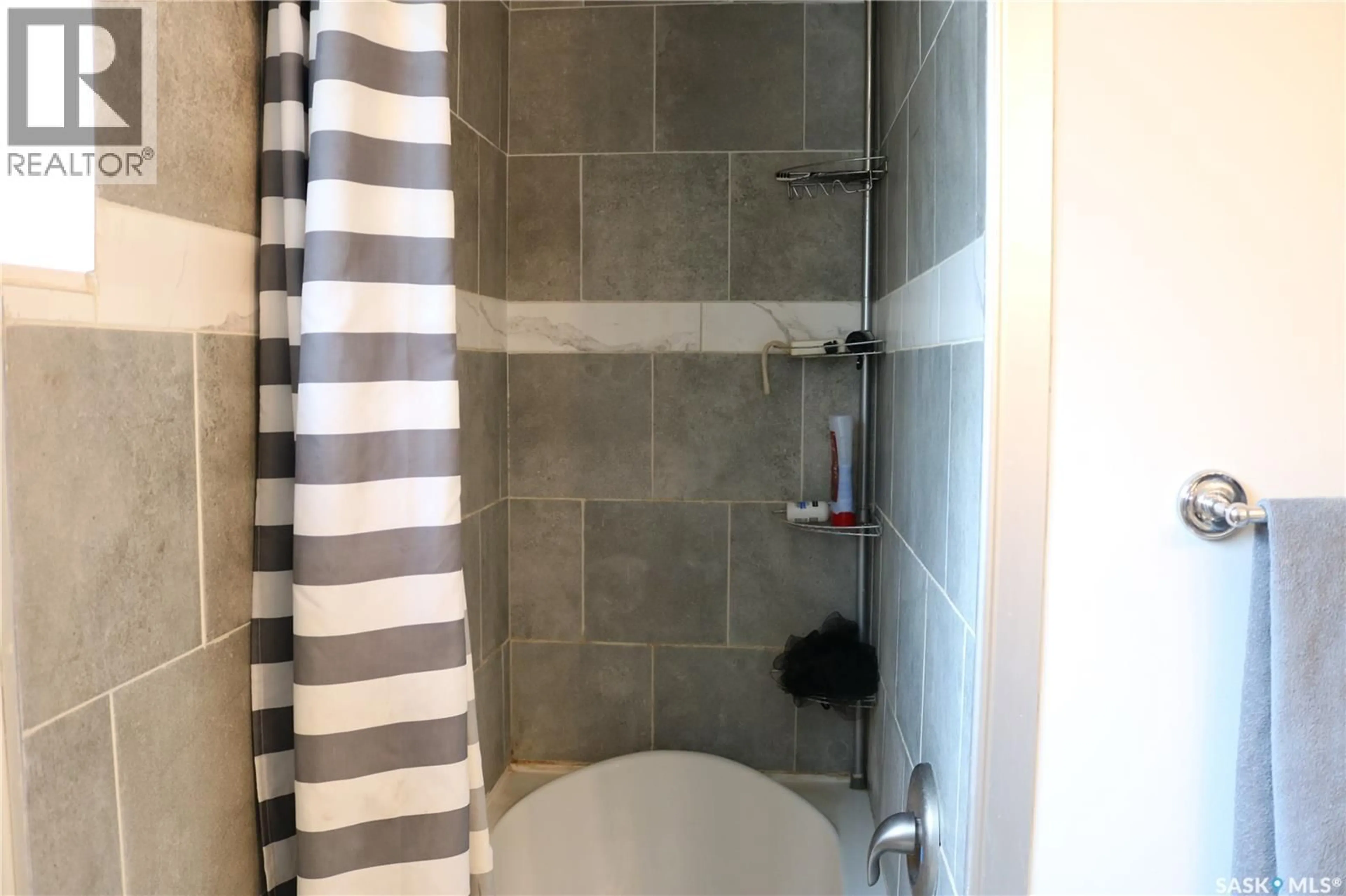 Standard bathroom, ceramic/tile floor for 704 OGILVIE STREET, Moosomin Saskatchewan S0G3N0
