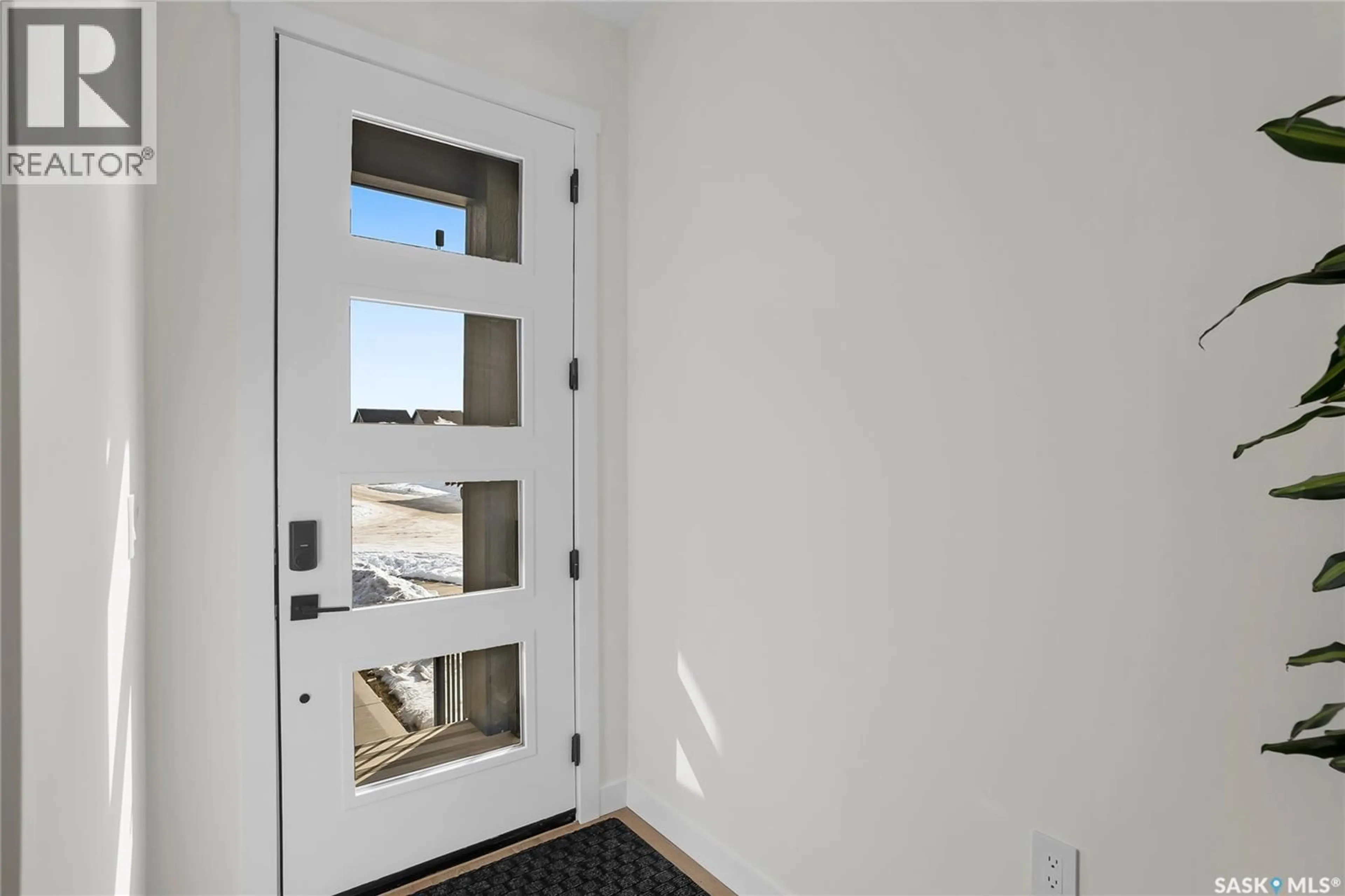 Indoor entryway for 131 ASOKAN STREET, Saskatoon Saskatchewan S7V1V9