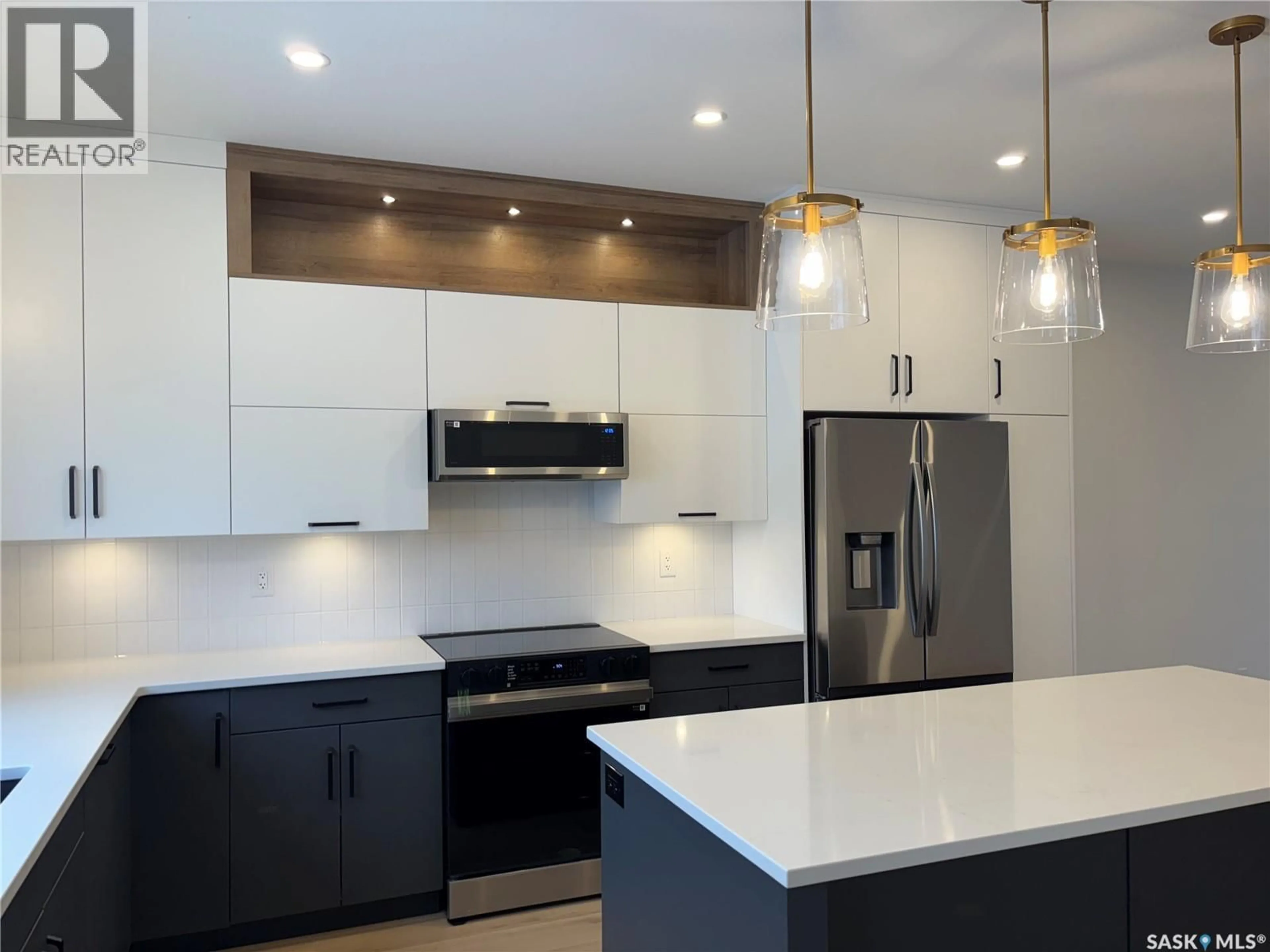 Contemporary kitchen, unknown for 1218 11TH STREET, Saskatoon Saskatchewan S7H0G3