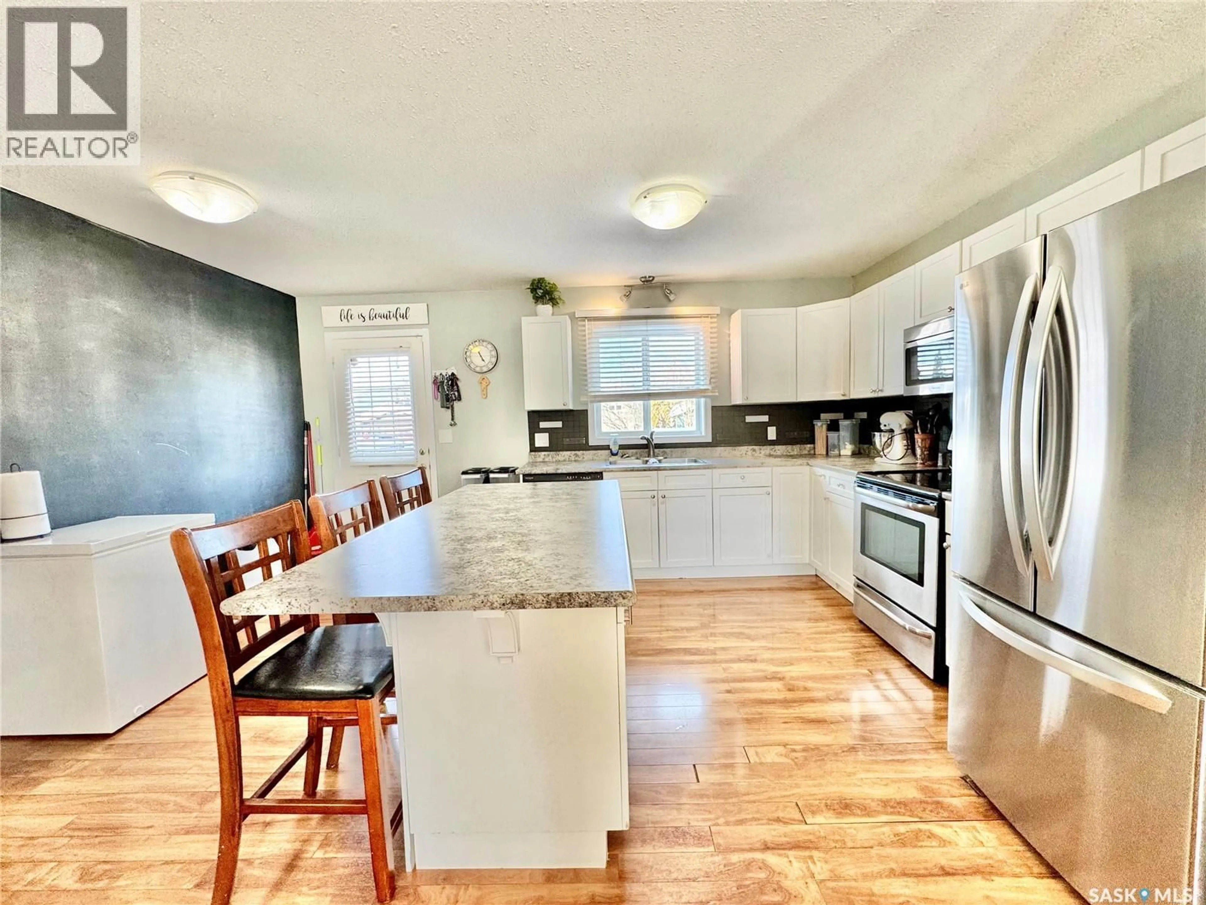 Open concept kitchen, unknown for 1400 1ST STREET, Prince Albert Saskatchewan S6V0E5