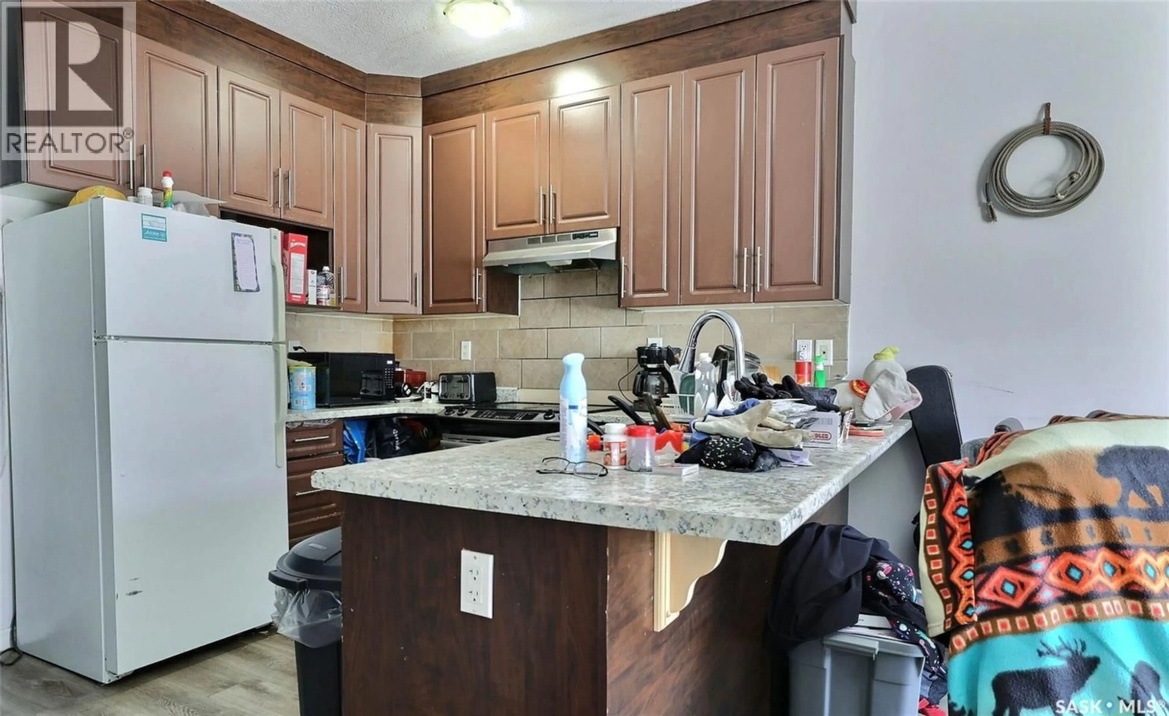 Standard kitchen, unknown for 1135 MCTAVISH STREET, Regina Saskatchewan S4T3V6