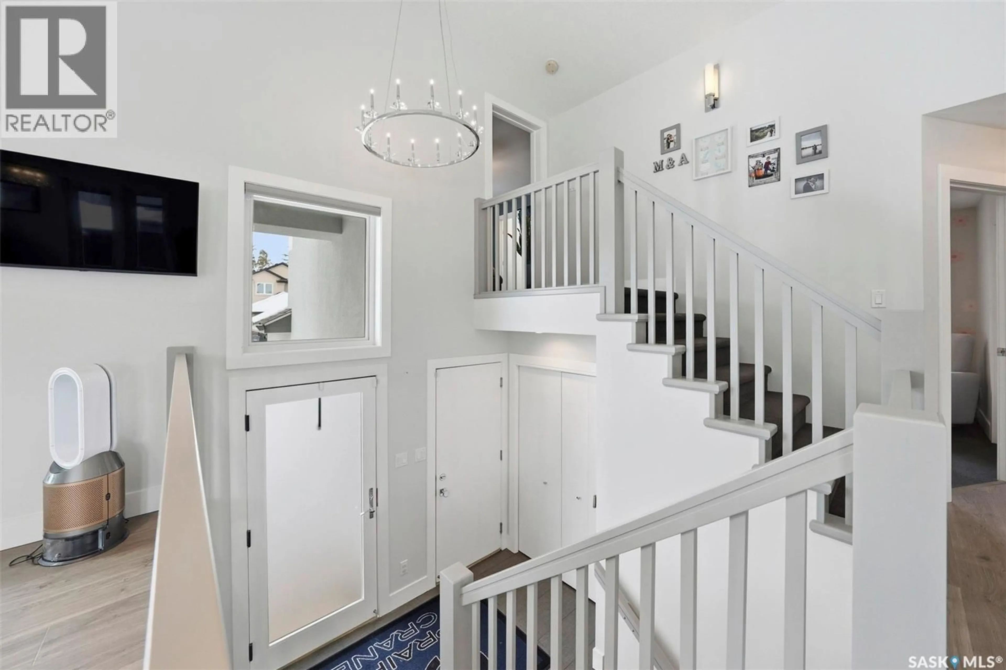 Unknown for 370 ATTON CRESCENT, Saskatoon Saskatchewan S7W0K7