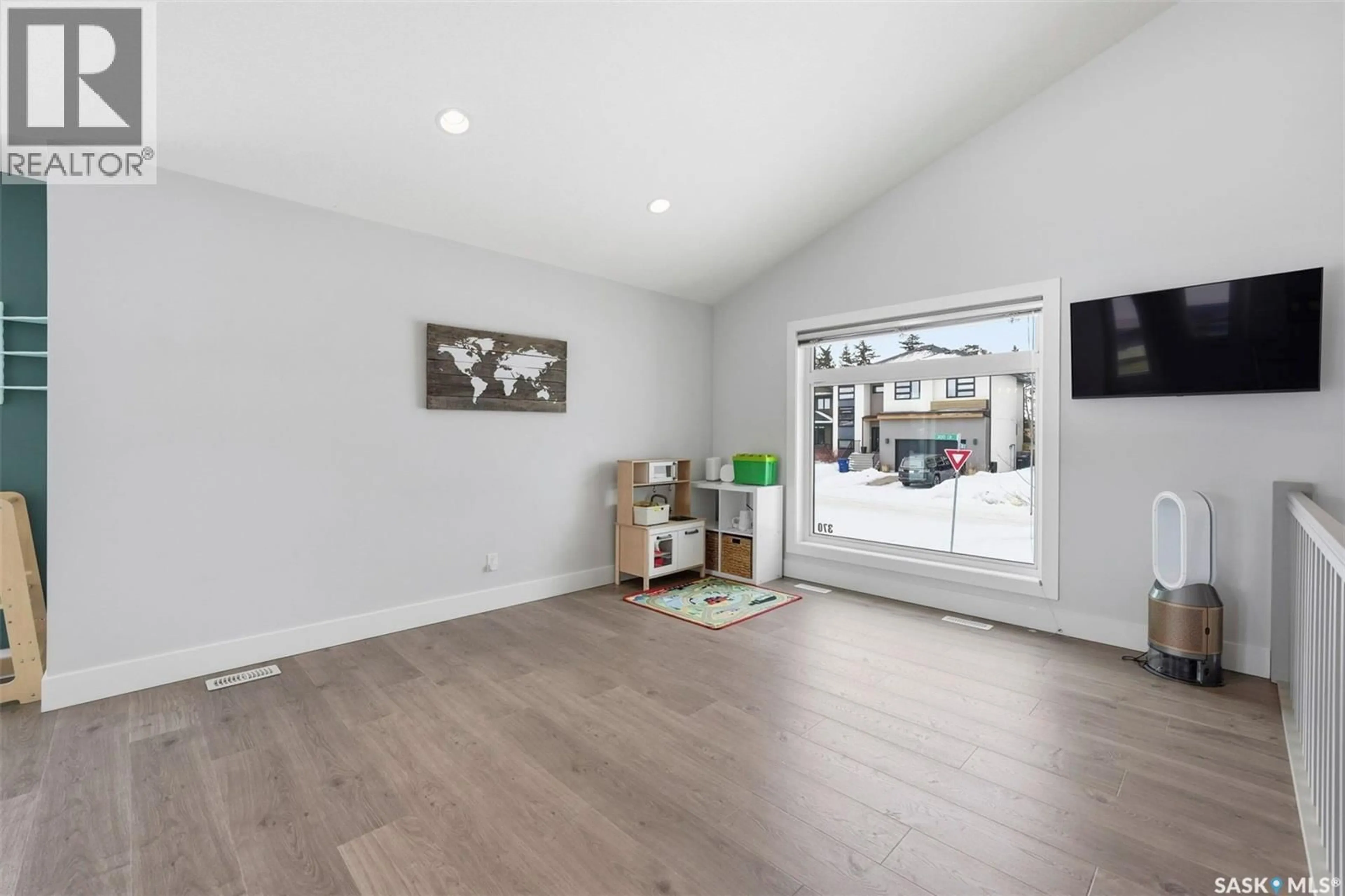 A pic of a room for 370 ATTON CRESCENT, Saskatoon Saskatchewan S7W0K7