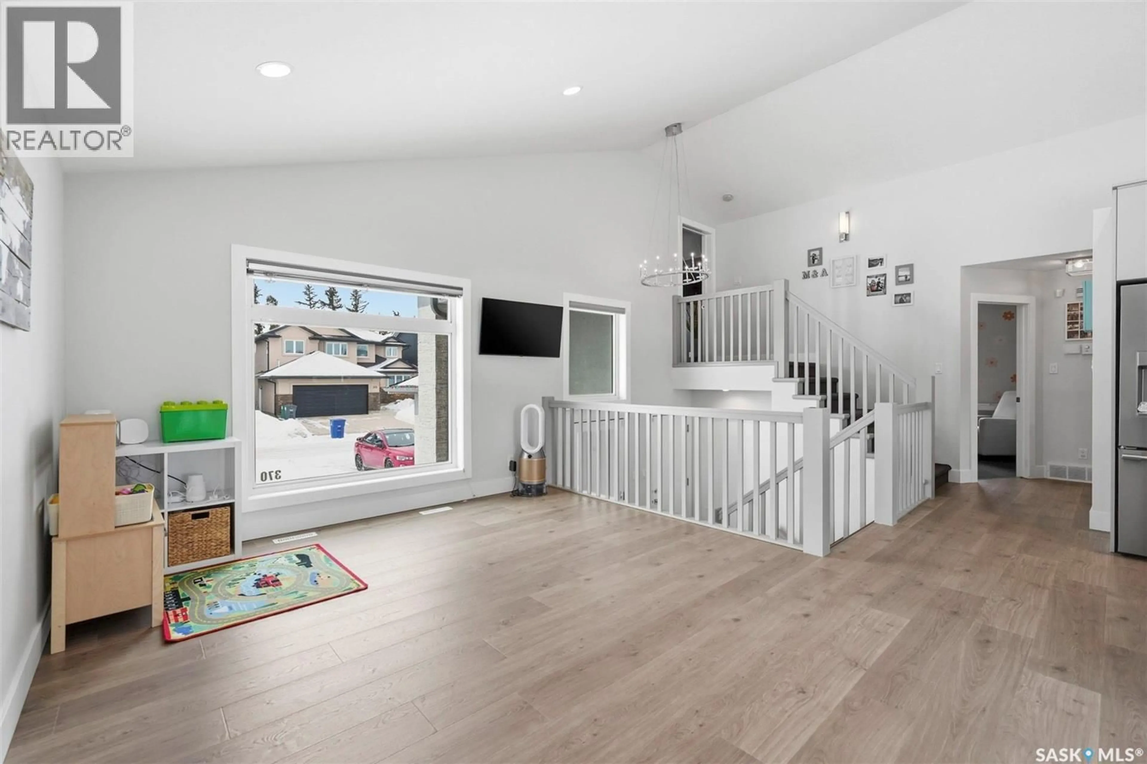 Unknown for 370 ATTON CRESCENT, Saskatoon Saskatchewan S7W0K7