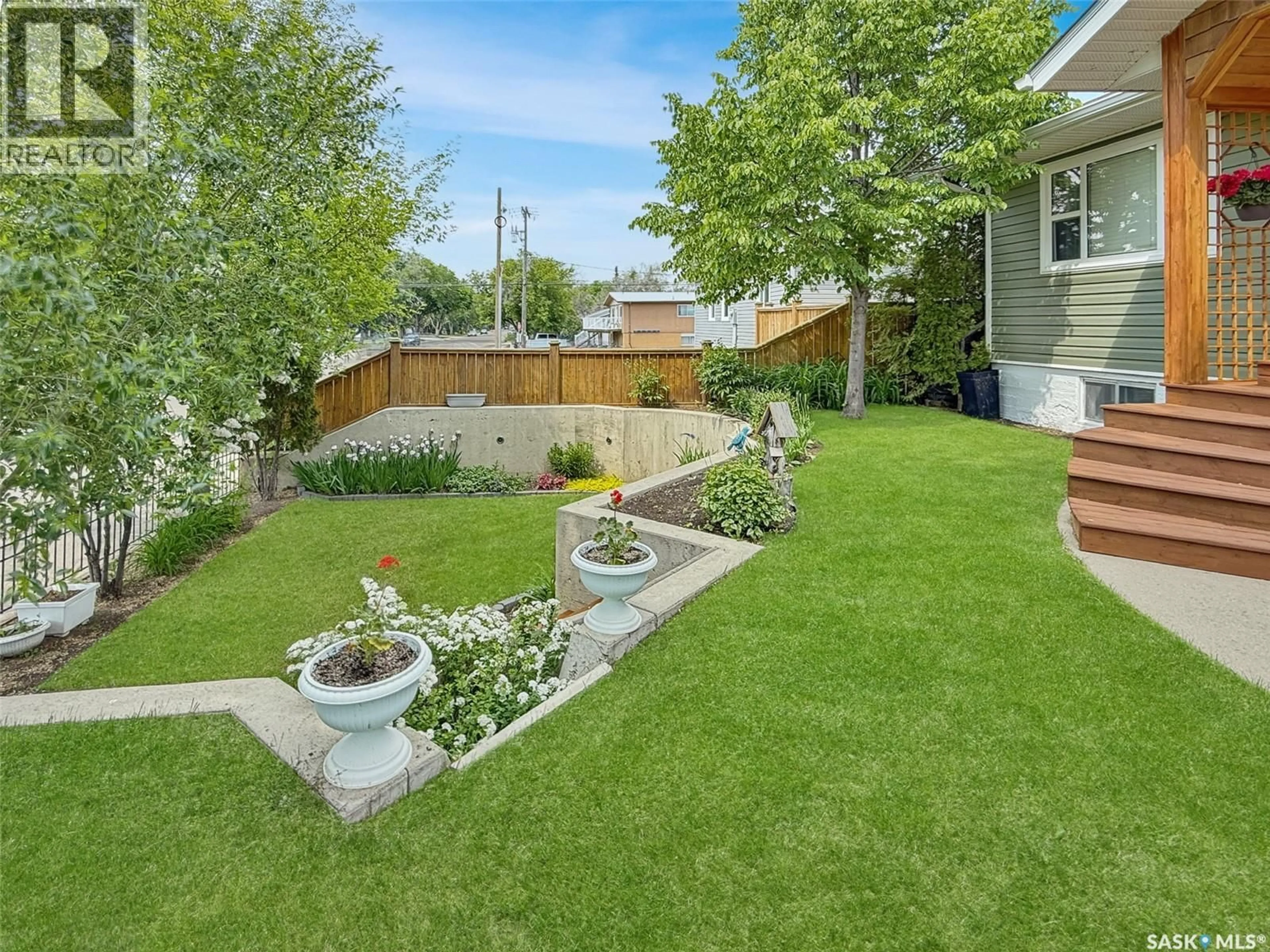 A pic from outside/outdoor area/front of a property/back of a property/a pic from drone, street for 415 6TH AVENUE, Swift Current Saskatchewan S9H3P4