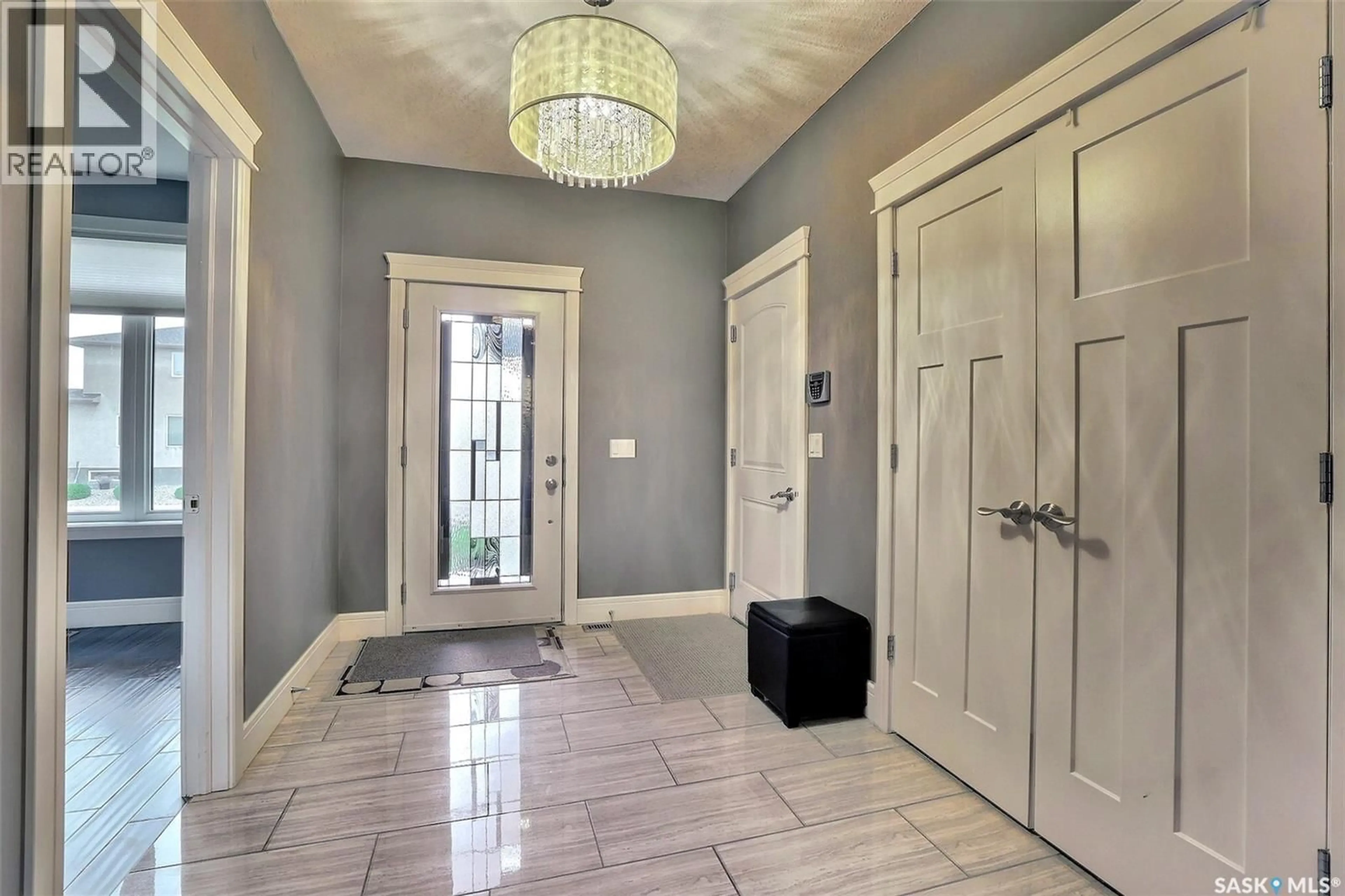 Indoor entryway for 4613 SKINNER CRESCENT, Regina Saskatchewan S4W0A2