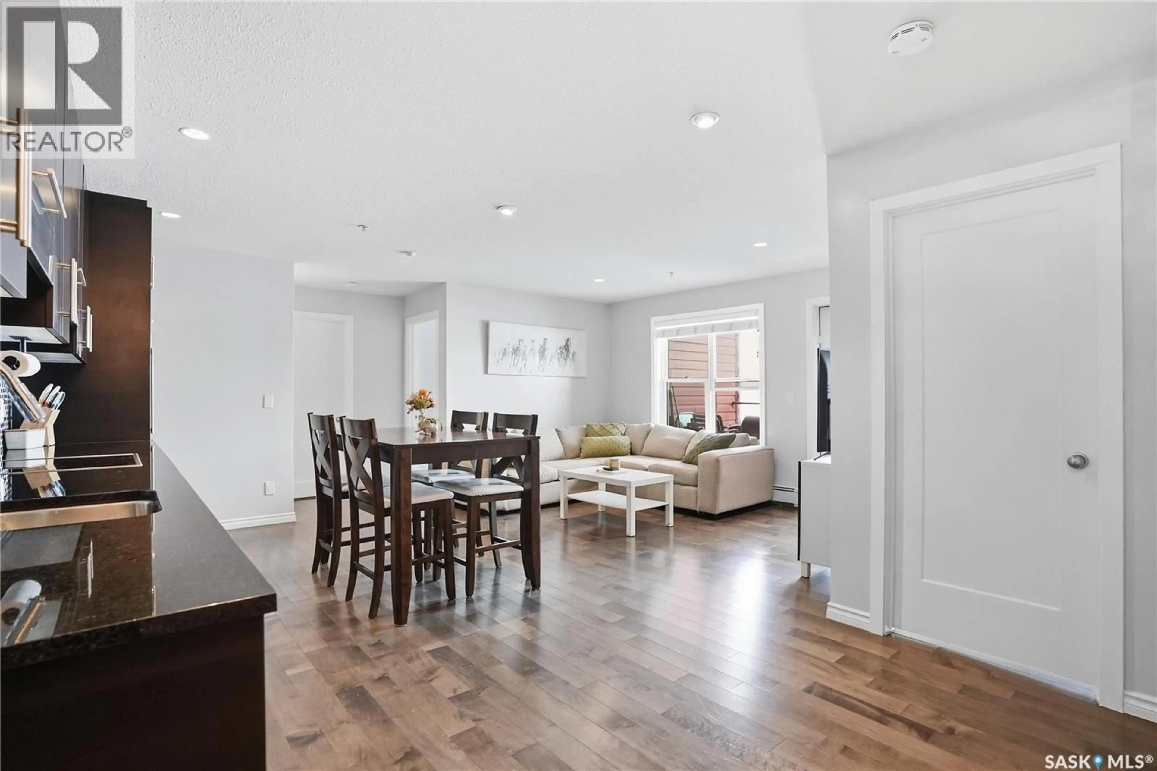 Open concept kitchen, unknown for 230 - 105 SLIMMON ROAD, Saskatoon Saskatchewan S7V0B3