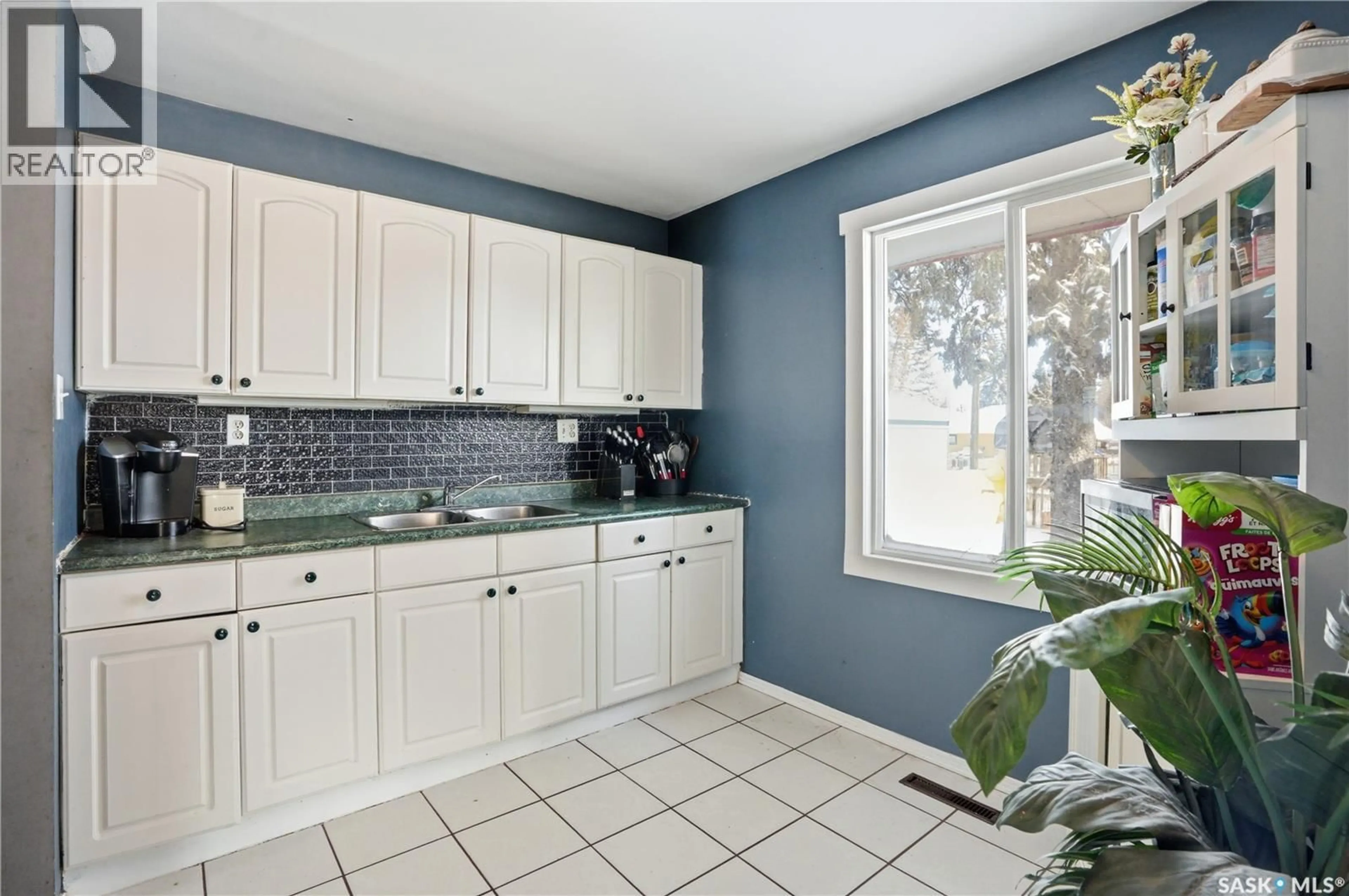 Unknown for 2337 WILLIAM AVENUE, Saskatoon Saskatchewan S7J1A7