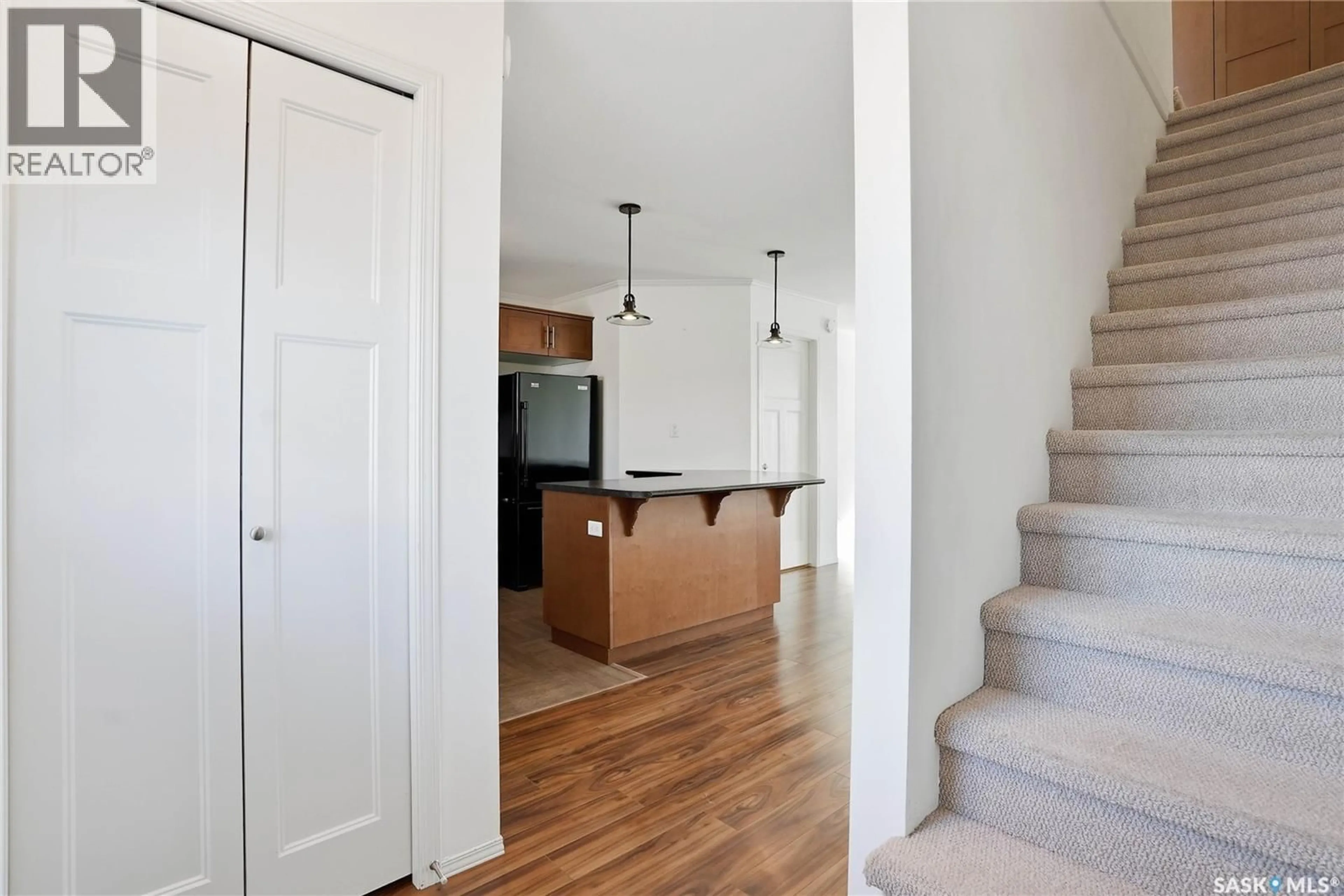 Indoor entryway for 115 - 212 DALGLEISH LINK, Saskatoon Saskatchewan S7W0N5