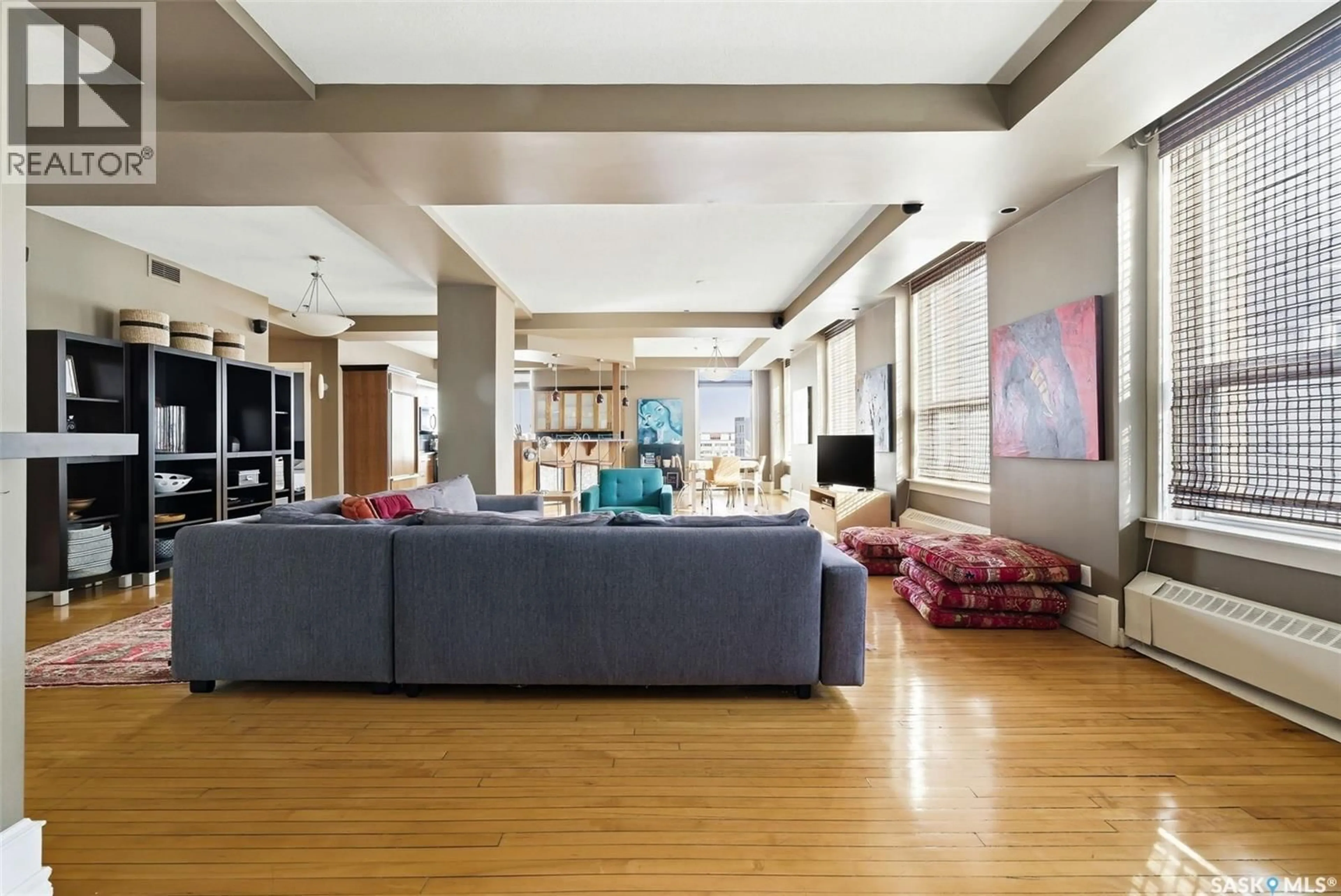 Lobby for 400 2020 11TH AVENUE, Regina Saskatchewan S4P0J3