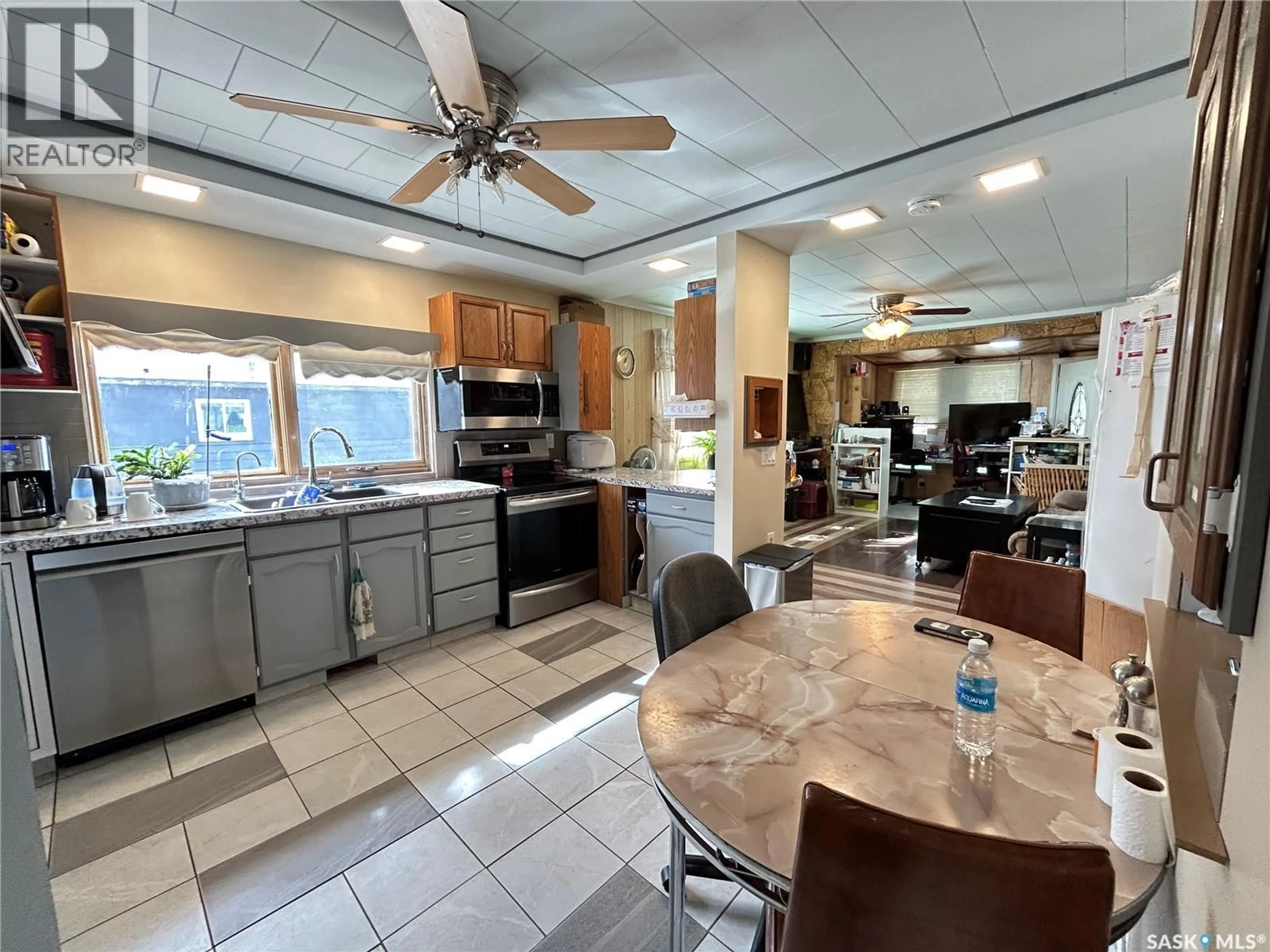 Open concept kitchen, ceramic/tile floor for 625 MAHARG AVENUE, Burstall Saskatchewan S0N0H0