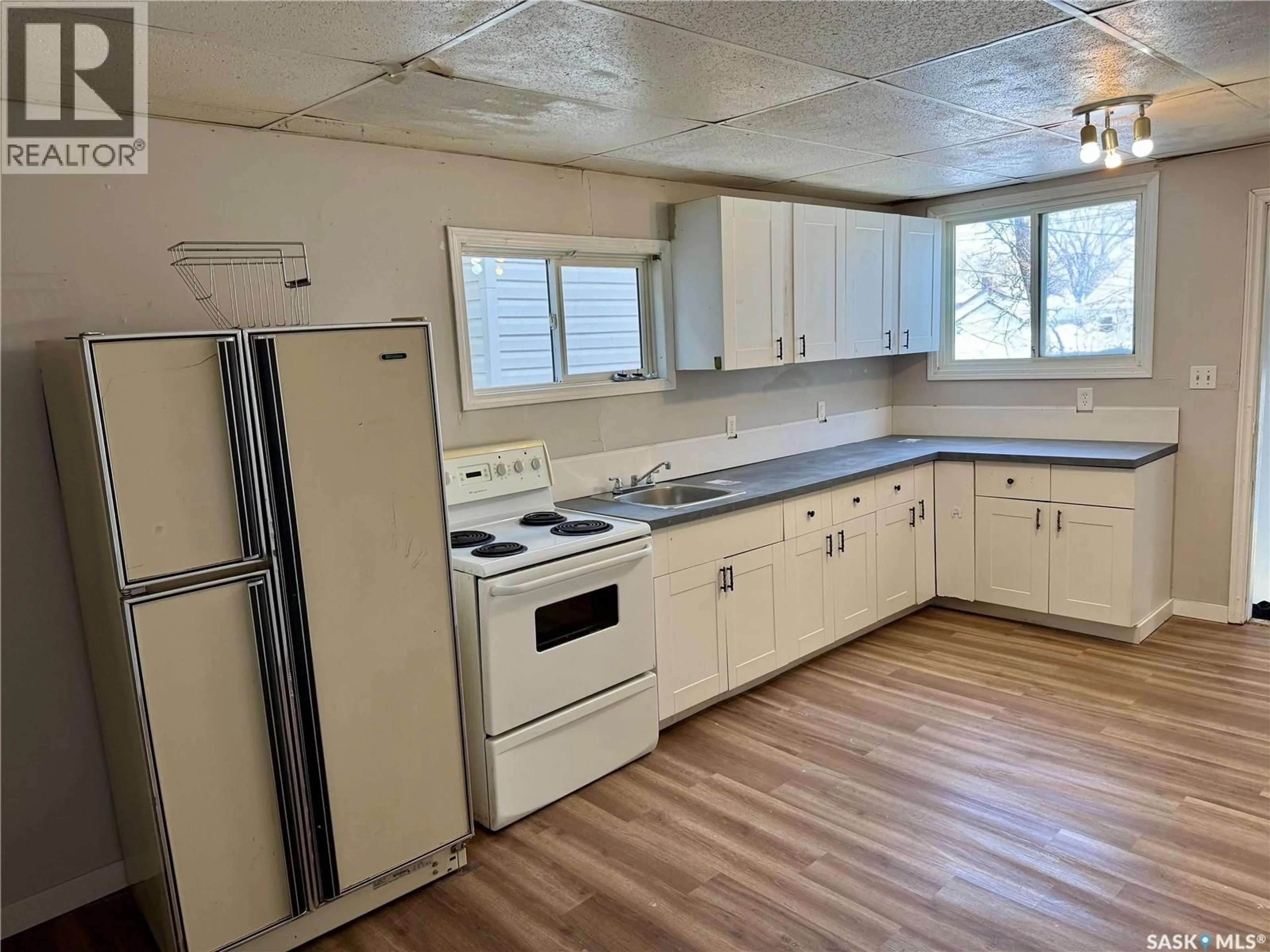 Standard kitchen, unknown for 1137 MCTAVISH STREET, Regina Saskatchewan S4T3V6