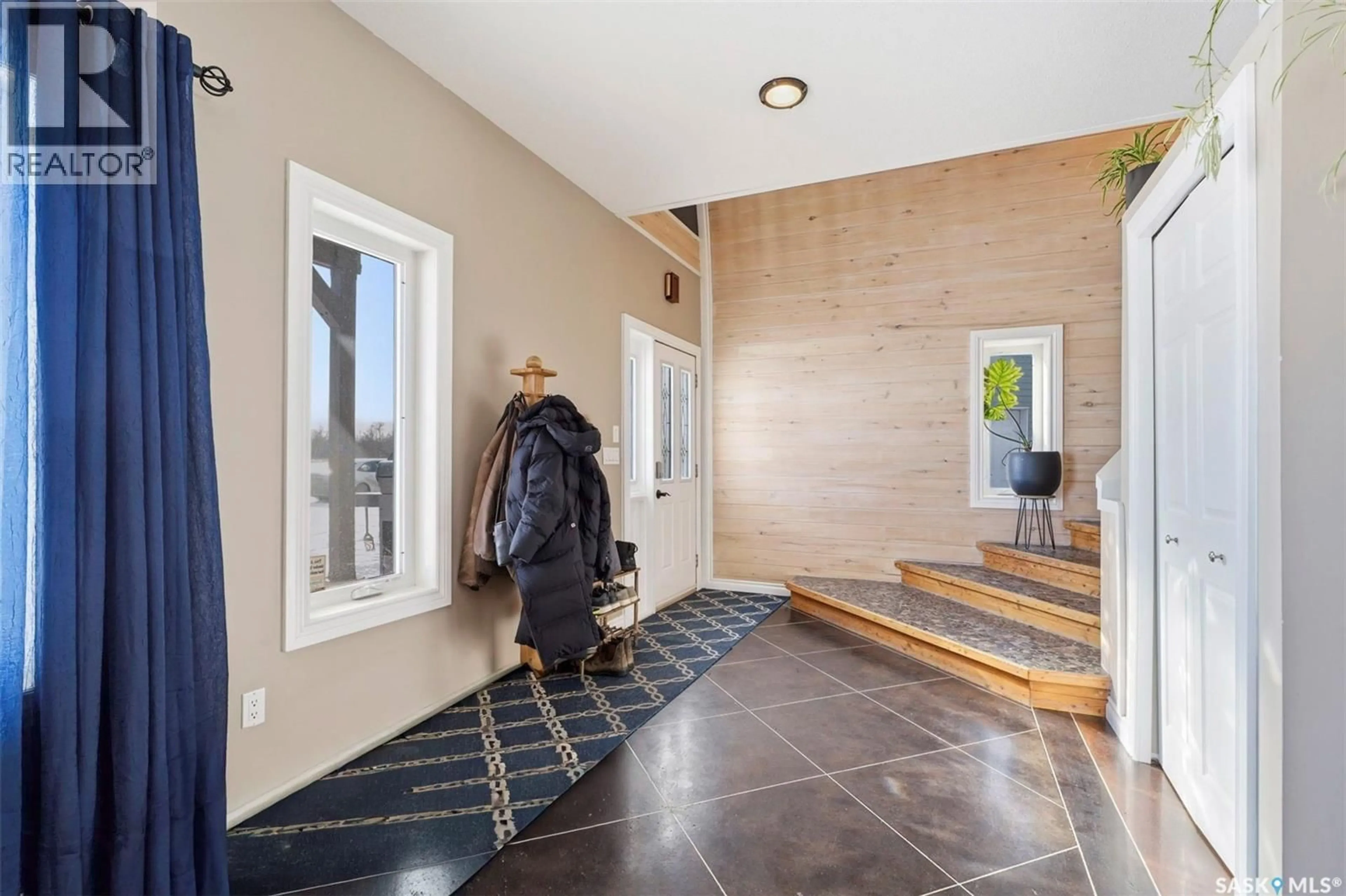 Indoor entryway for Rural ADDRESS, Corman Park Rm No. 344 Saskatchewan S7K3J5