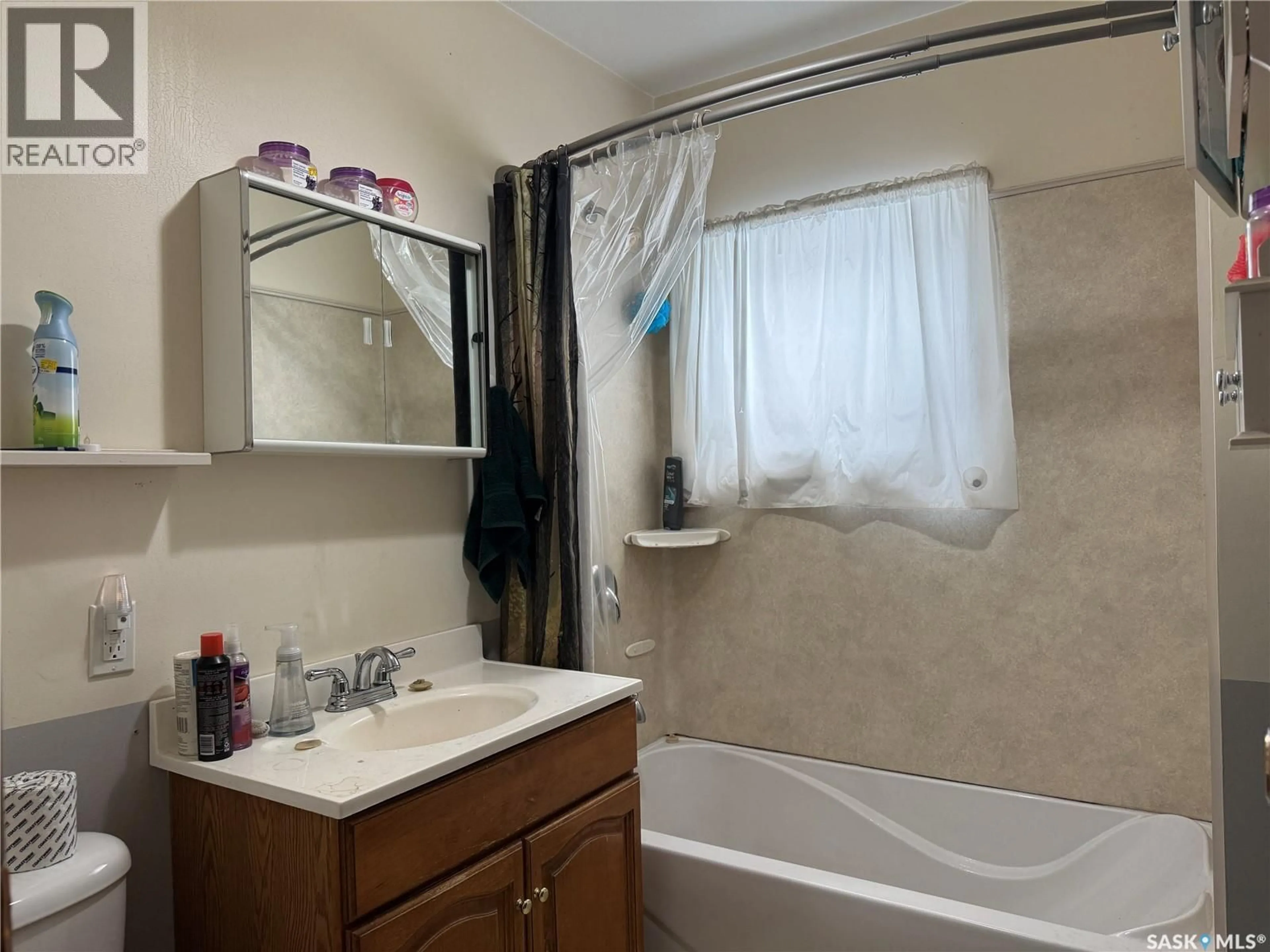 A pic of a room for 728 MCINTOSH STREET, Foam Lake Saskatchewan S0A1A0