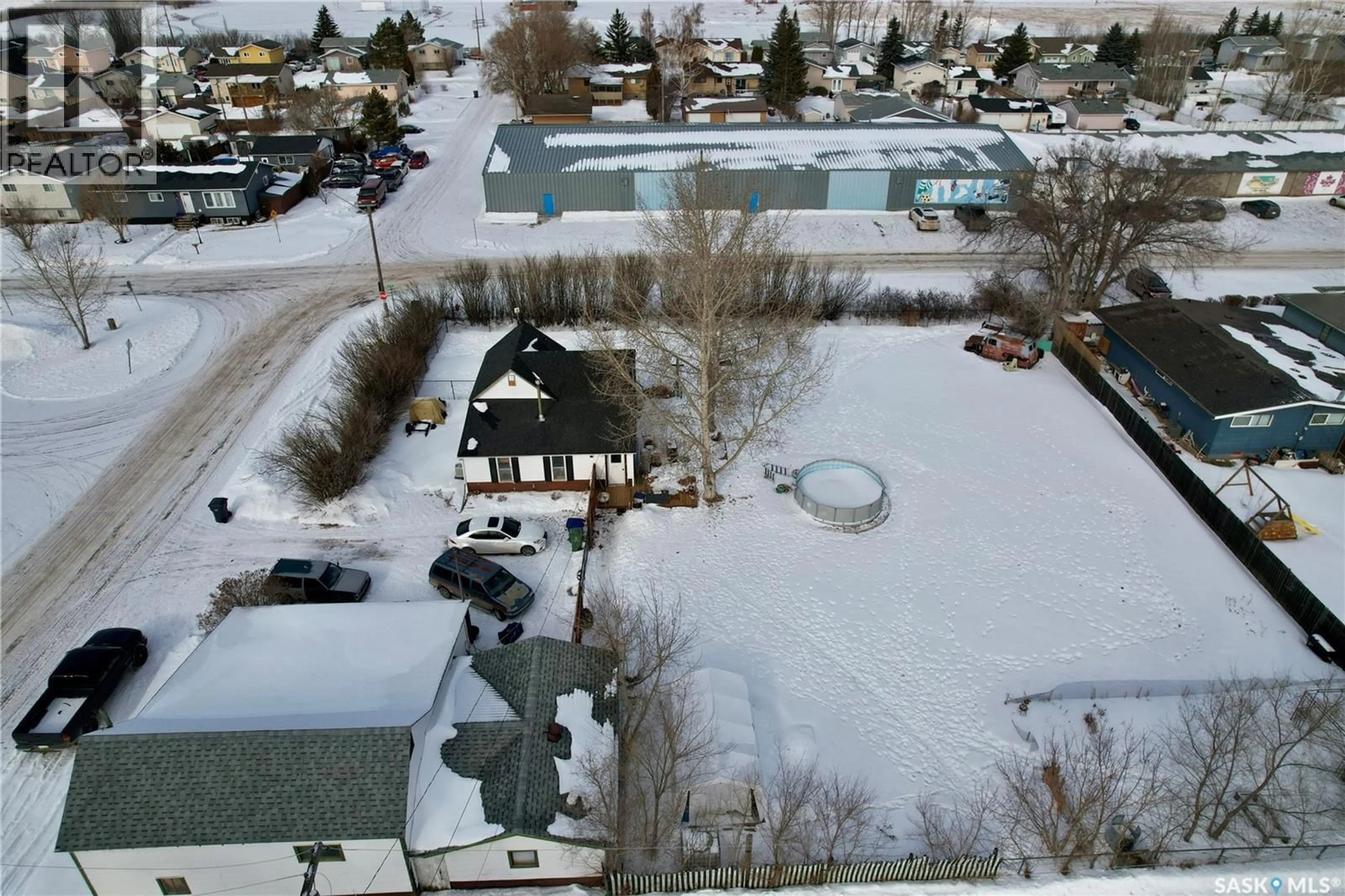 A pic from outside/outdoor area/front of a property/back of a property/a pic from drone, unknown for 200 3RD STREET, Dundurn Saskatchewan S0K1K0