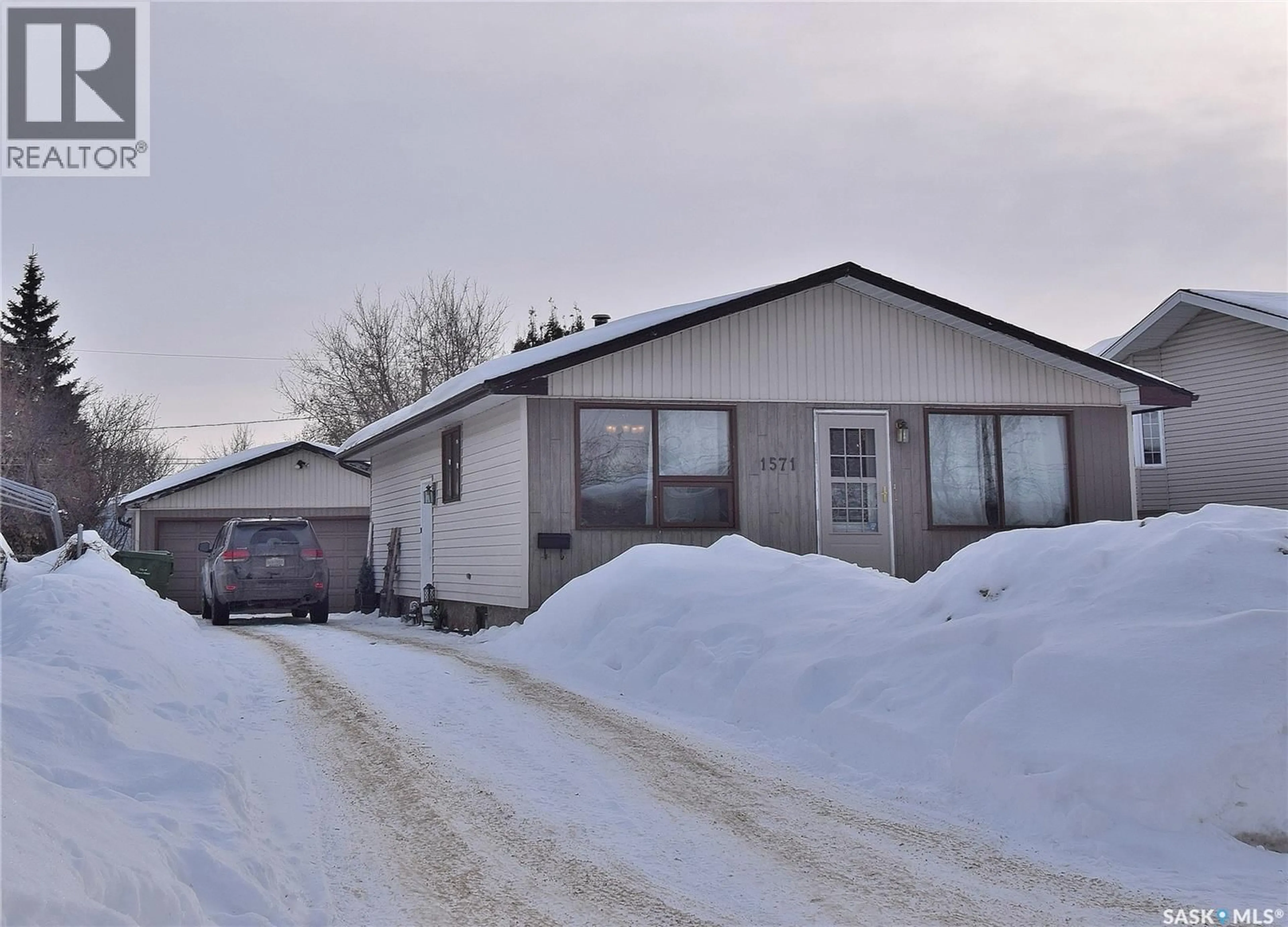Unknown for 1571 1ST STREET, Prince Albert Saskatchewan S6V0E8