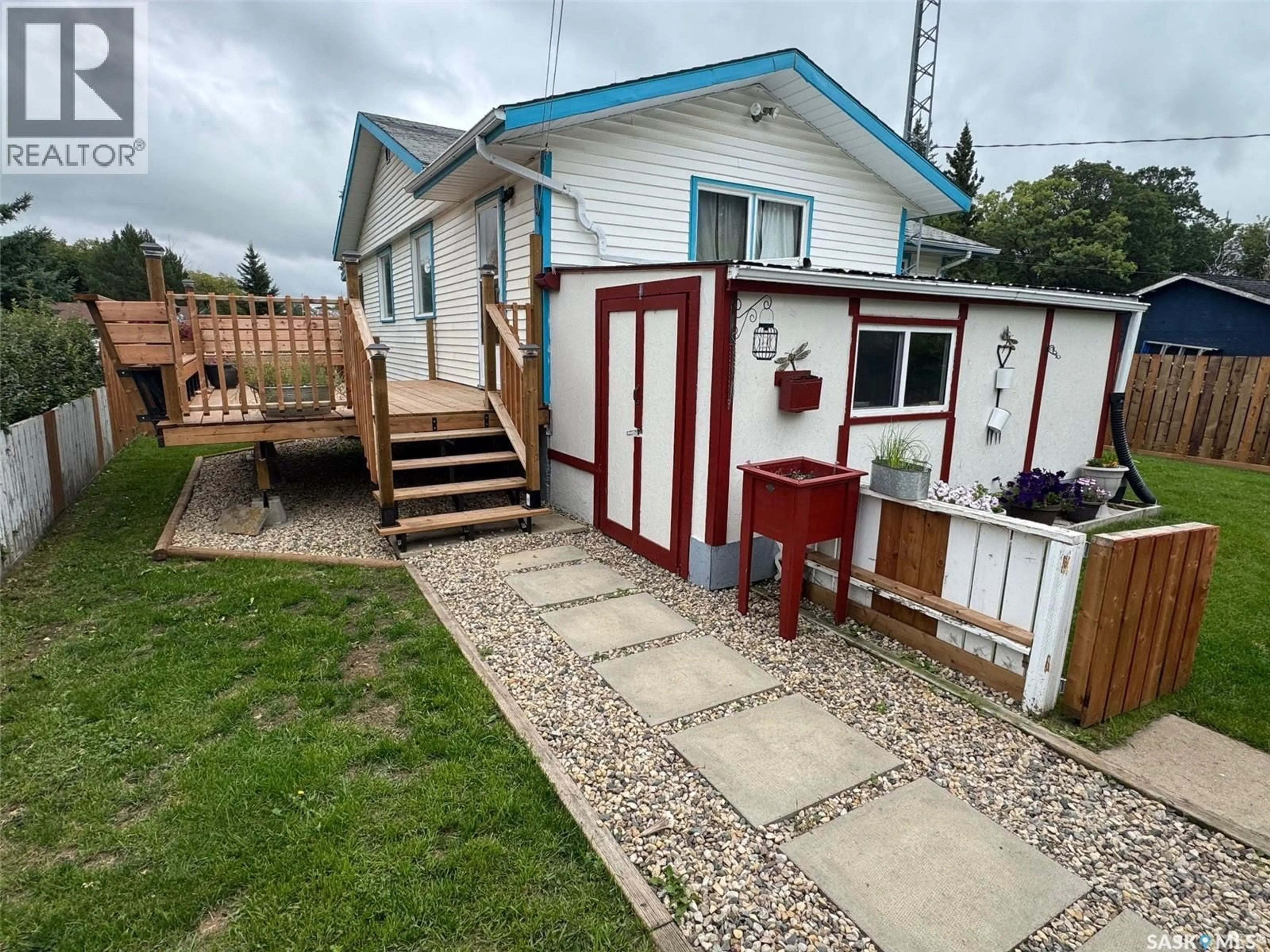 A pic from outside/outdoor area/front of a property/back of a property/a pic from drone, street for 202 2ND AVENUE, Spalding Saskatchewan S0K4C0