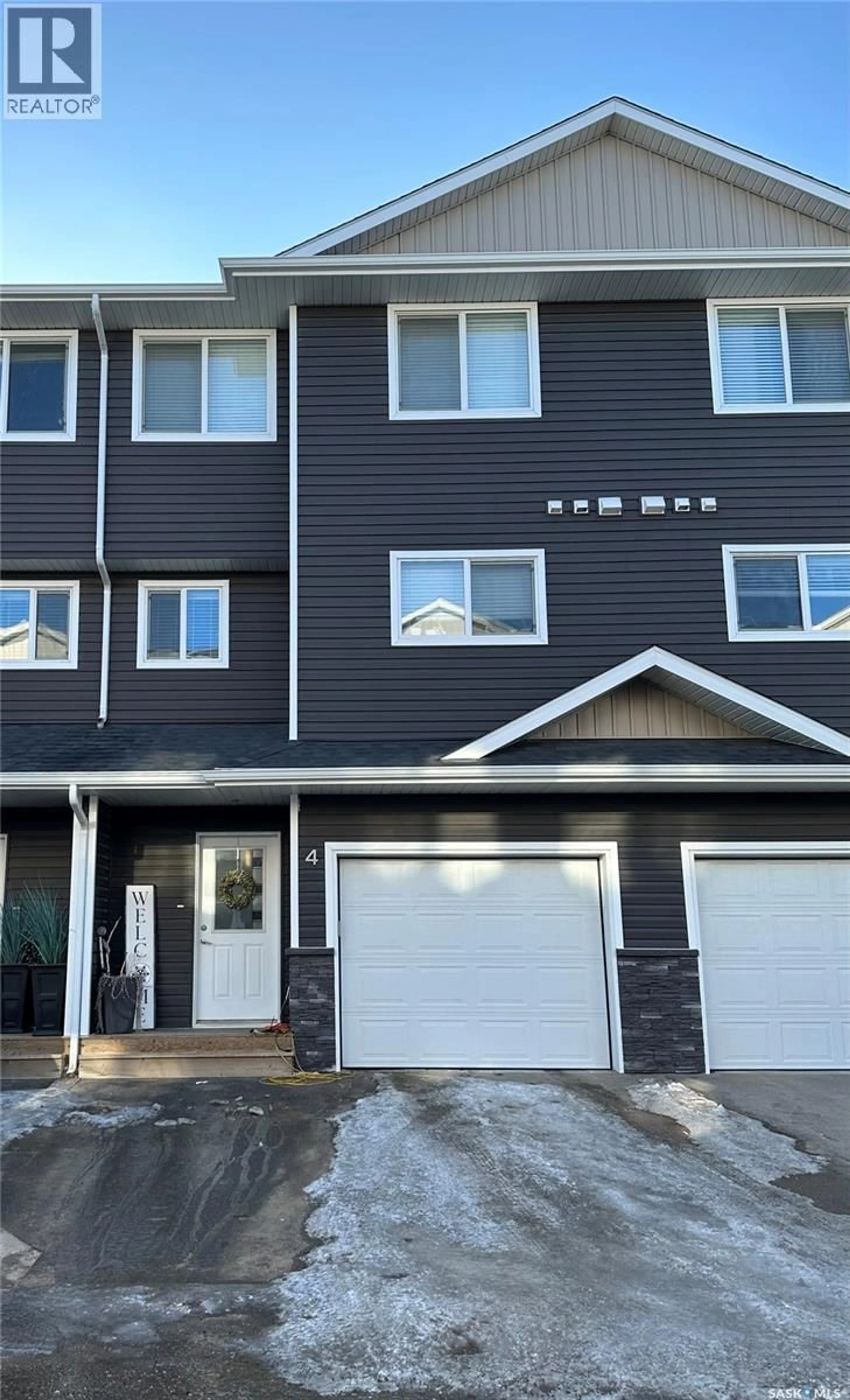 Home with vinyl exterior material, unknown for 4 - 1060 PARR HILL DRIVE, Martensville Saskatchewan S0K2T1