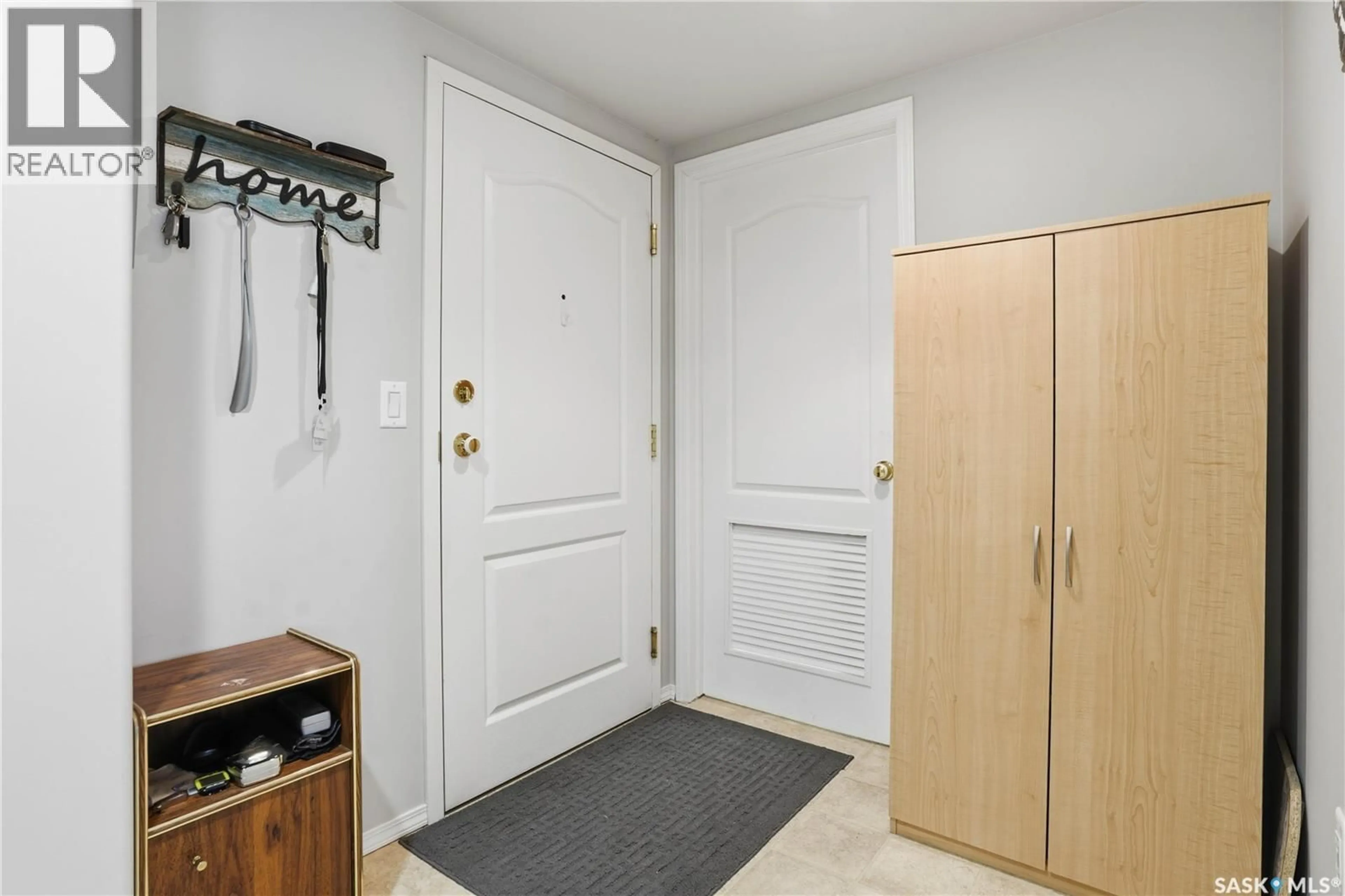 Indoor entryway for 3631 - 453 ALBERT STREET, Regina Saskatchewan S4S3P4