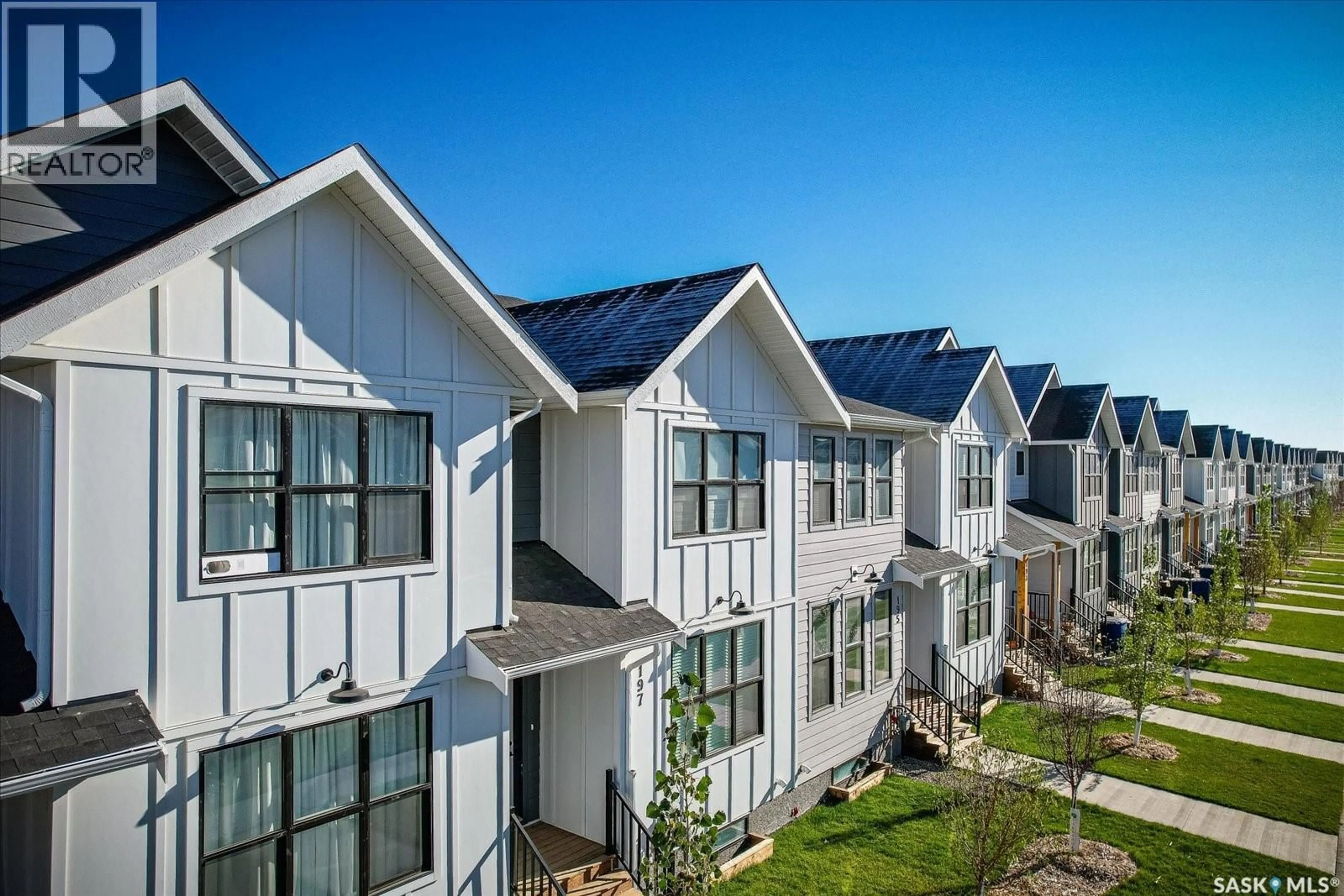 A pic from outside/outdoor area/front of a property/back of a property/a pic from drone, unknown for 69 ROSEWOOD BOULEVARD, Saskatoon Saskatchewan S7V0X2