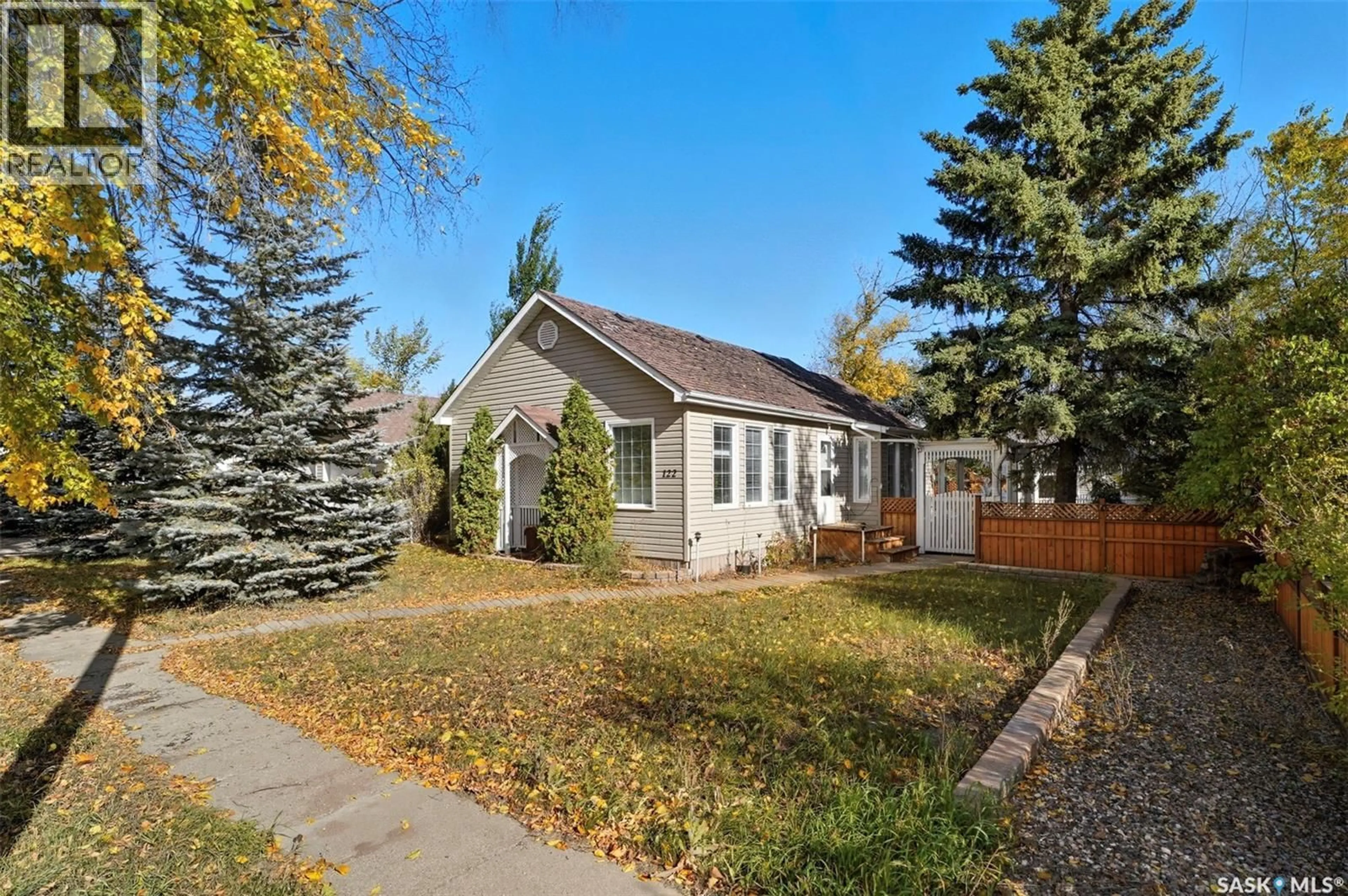Home with vinyl exterior material, street for 122 MAIN STREET, Radisson Saskatchewan S0K3L0