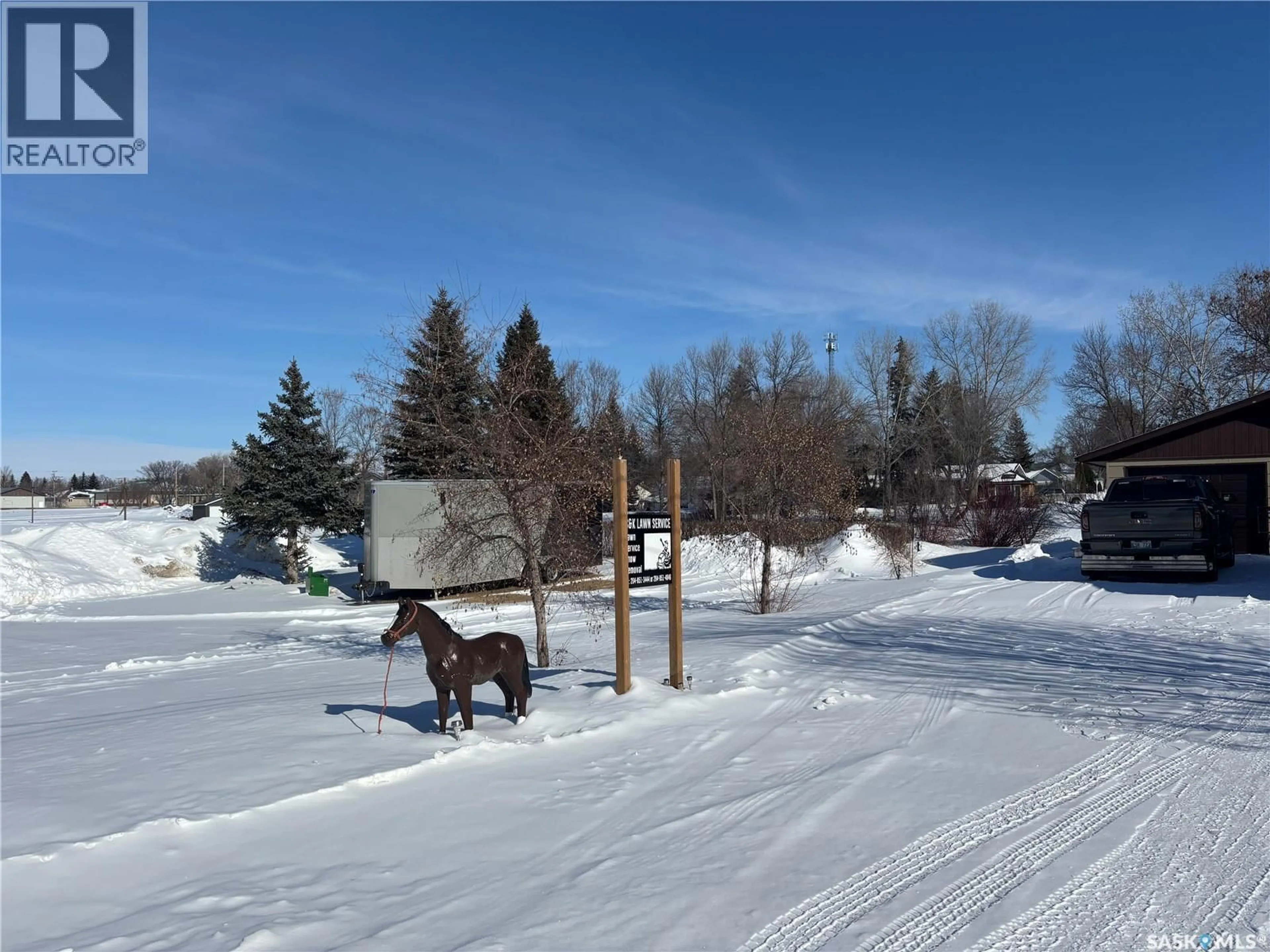 A pic from outside/outdoor area/front of a property/back of a property/a pic from drone, street for 299 9TH AVENUE, Broadview Saskatchewan S0G0K0