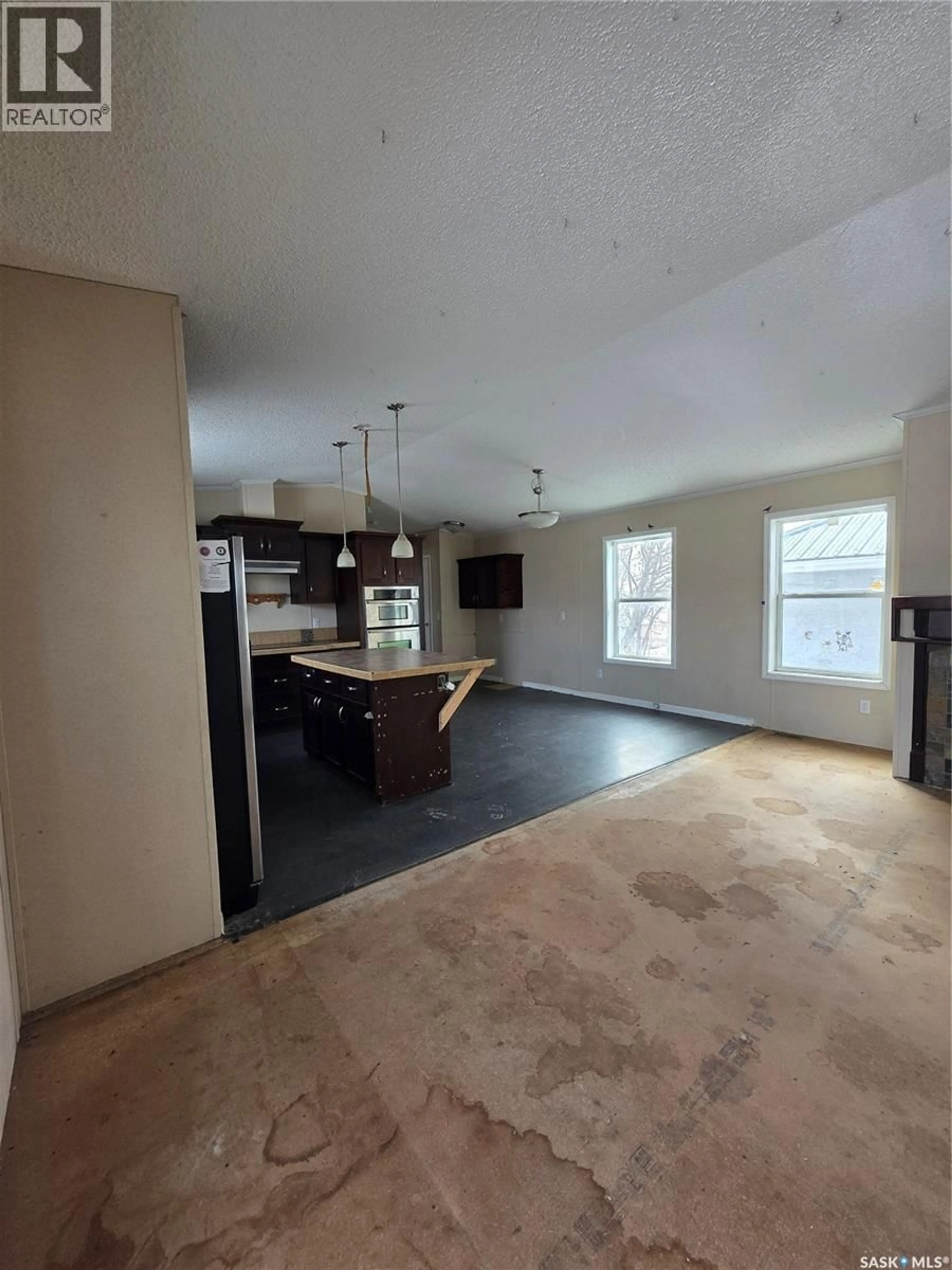 Unknown for 2004 - 10 ALICE ROAD, Estevan Saskatchewan S4A3A7