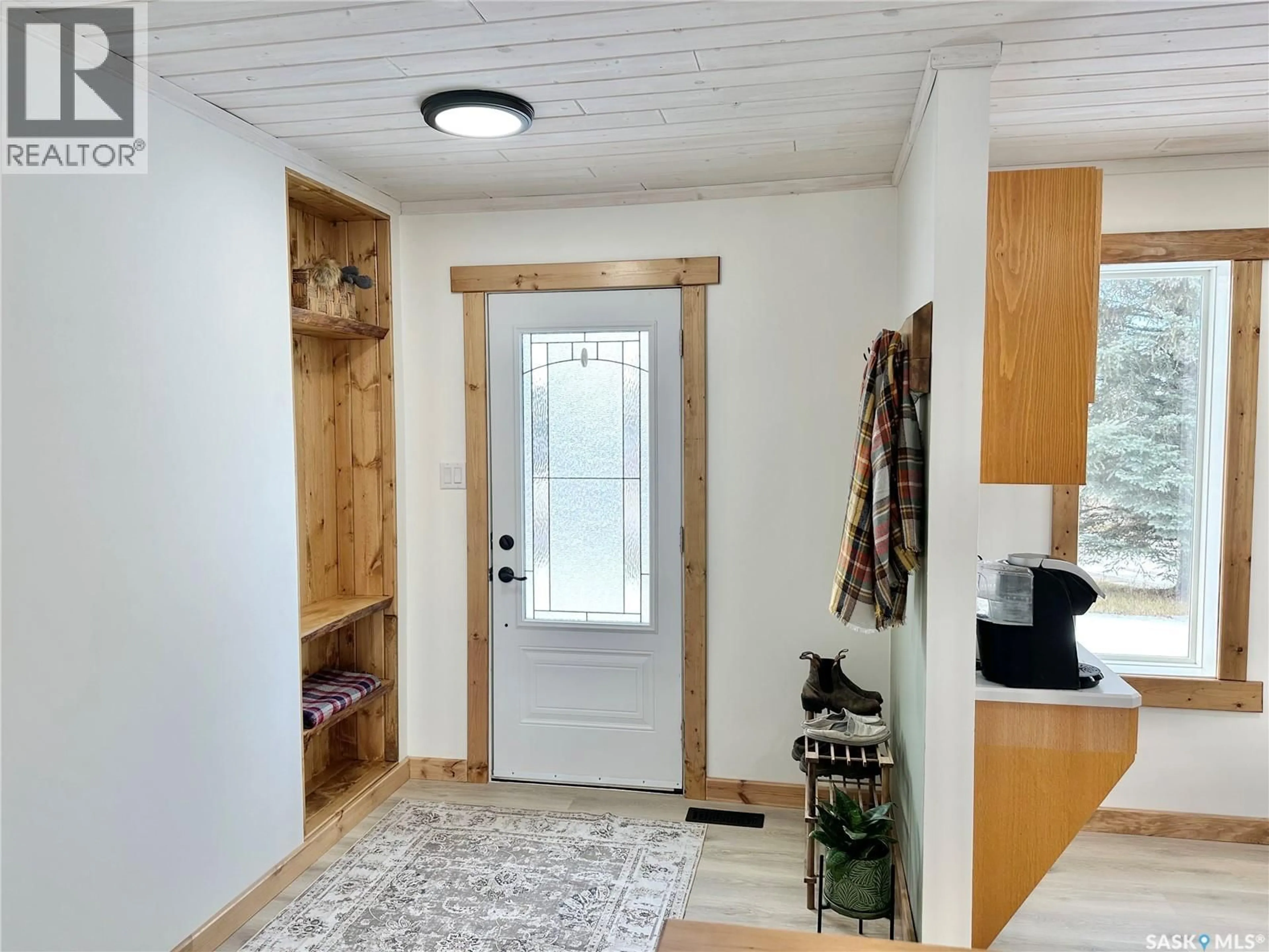 Indoor entryway for 3 MORROW PLACE, Shell Lake Saskatchewan S0J2G0