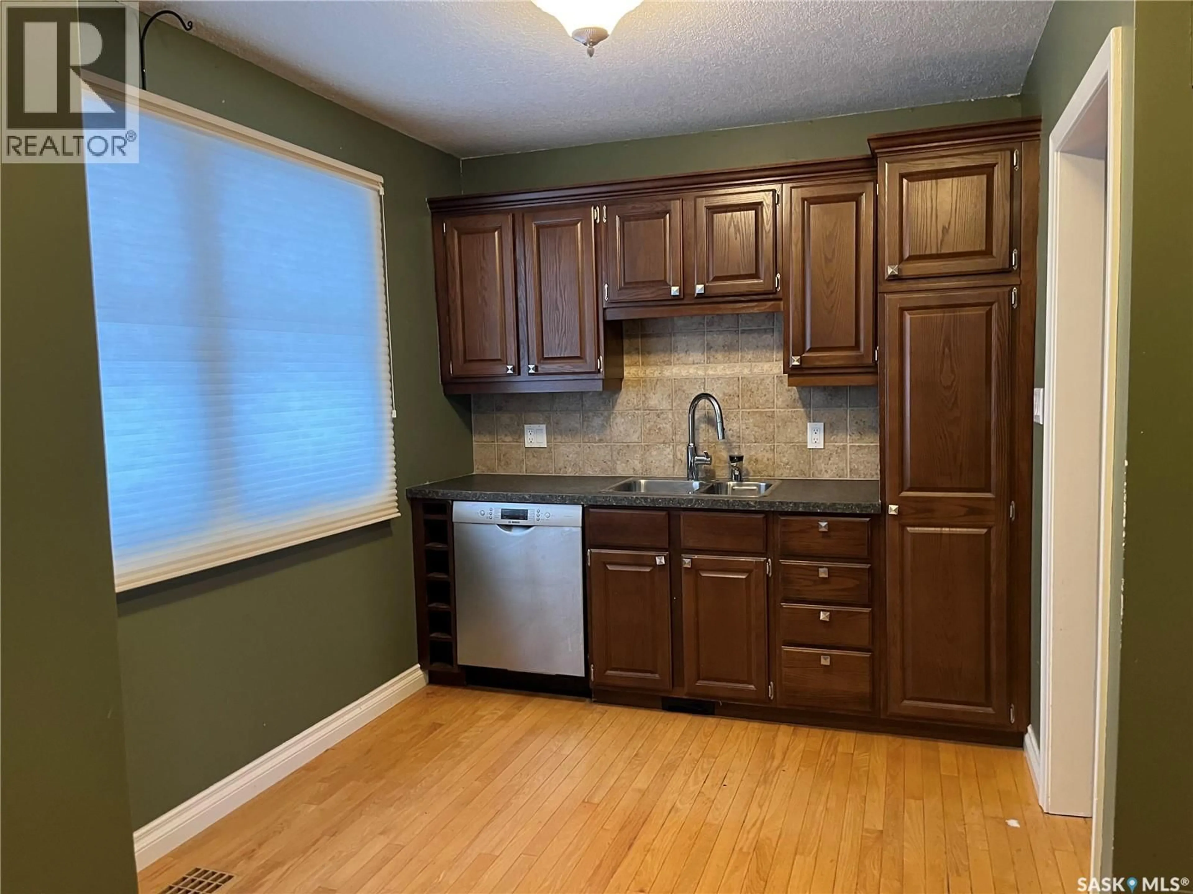 Standard kitchen, unknown for 3605 MASON AVENUE, Regina Saskatchewan S4S0Z7