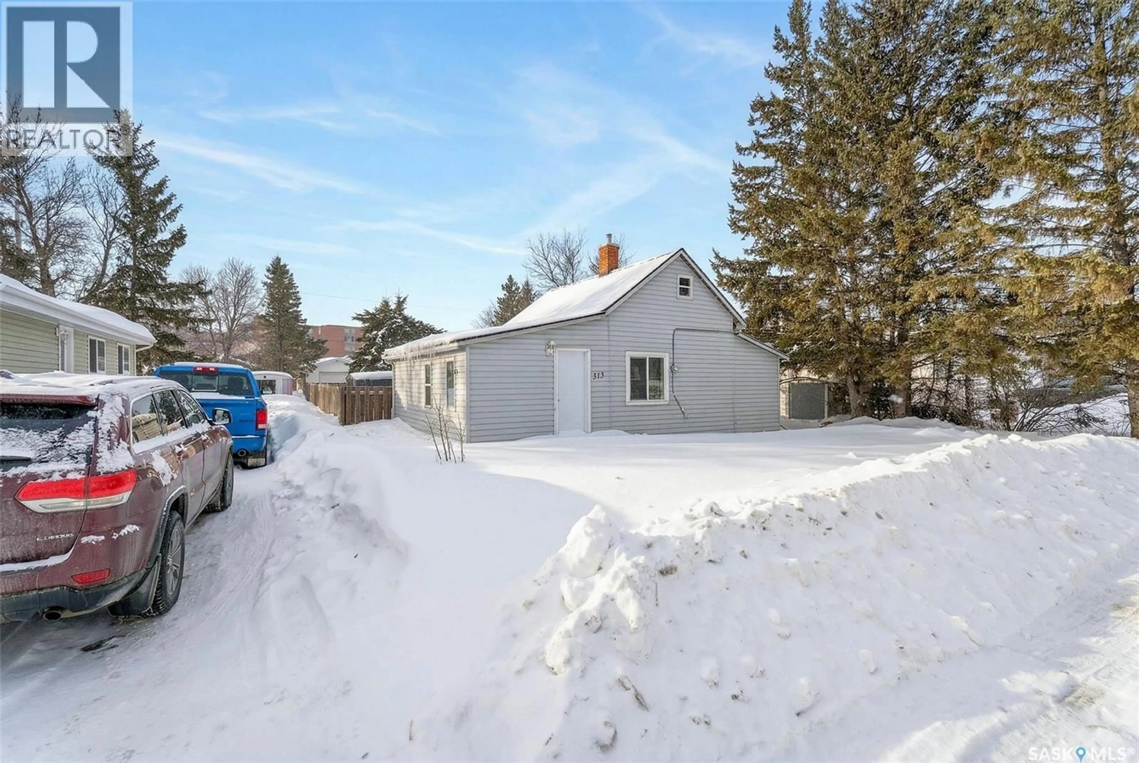 Unknown for 313 BURNS AVE, Melfort Saskatchewan S0E1A0