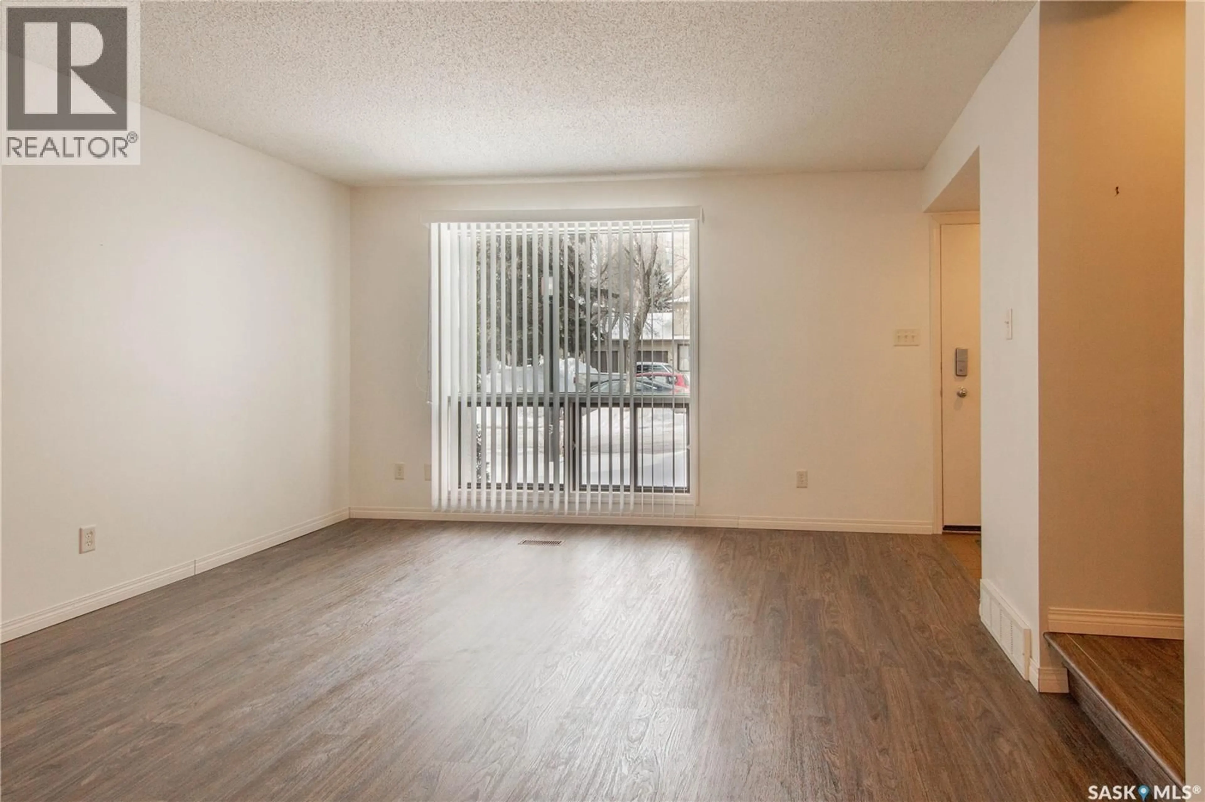 A pic of a room for 12 303 SAGUENAY DRIVE, Saskatoon Saskatchewan S7K5R2