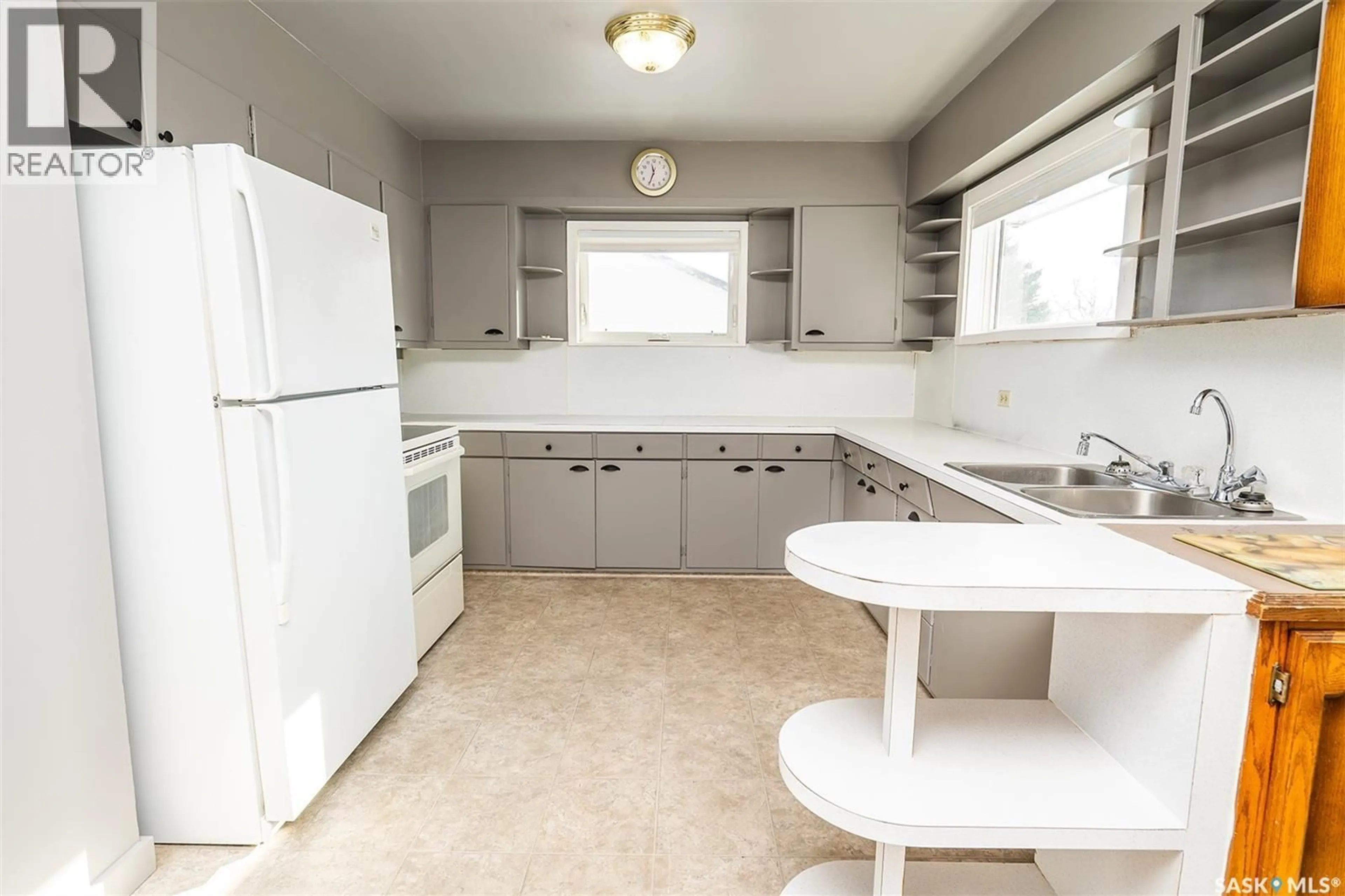 Standard kitchen, ceramic/tile floor for 608 B AVENUE, Wynyard Saskatchewan S0A4T0