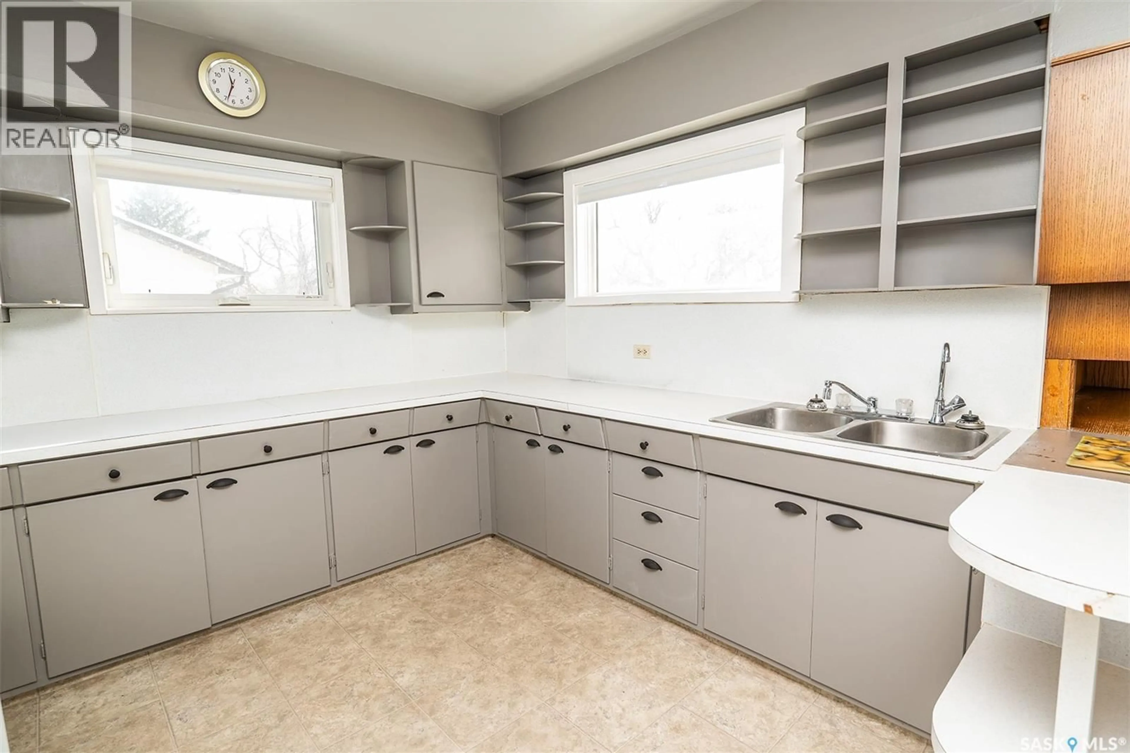 Standard kitchen, unknown for 608 B AVENUE, Wynyard Saskatchewan S0A4T0