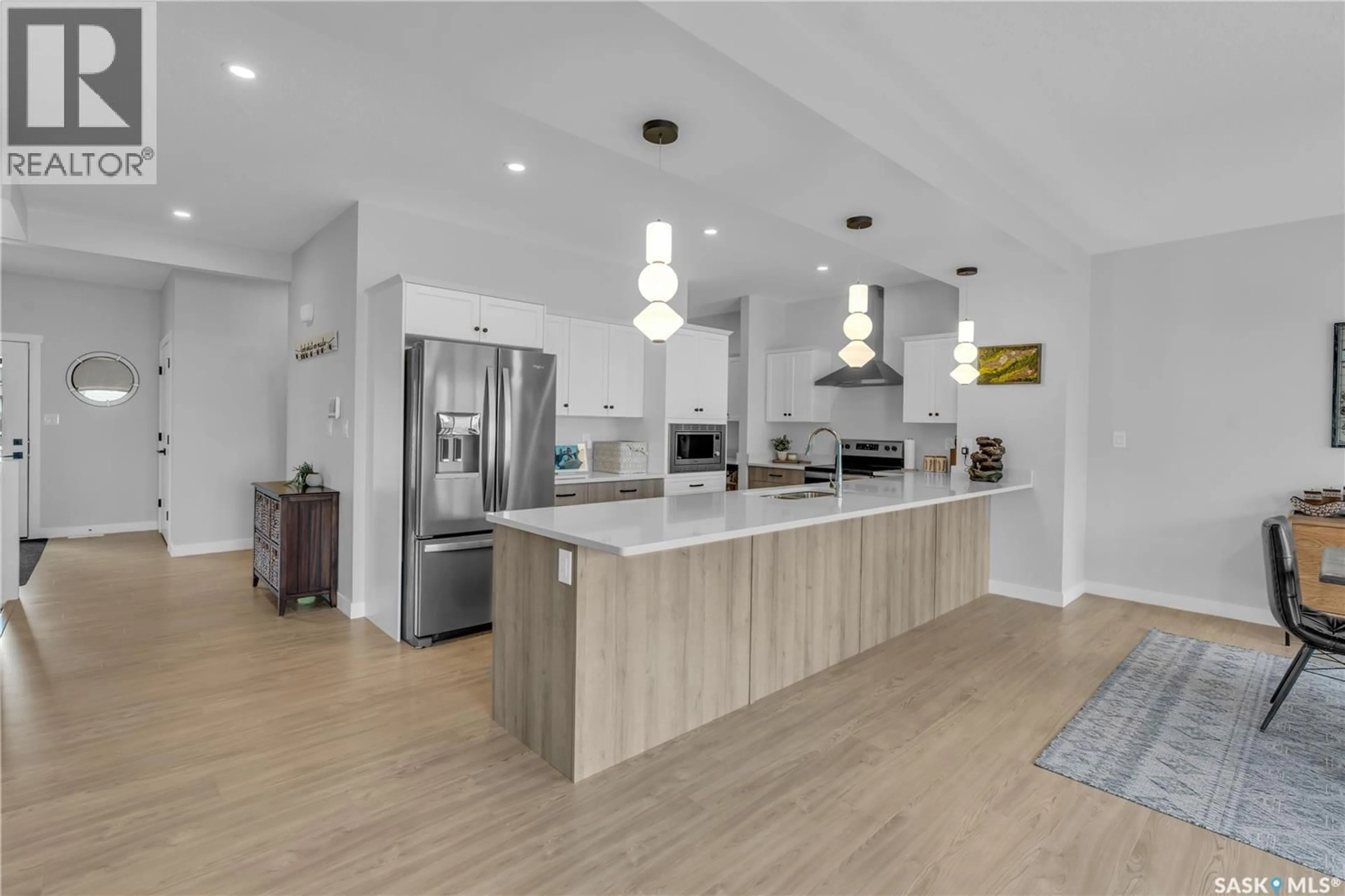 Open concept kitchen, unknown for 319 DZIADYK BEND, Saskatoon Saskatchewan S7V1M5