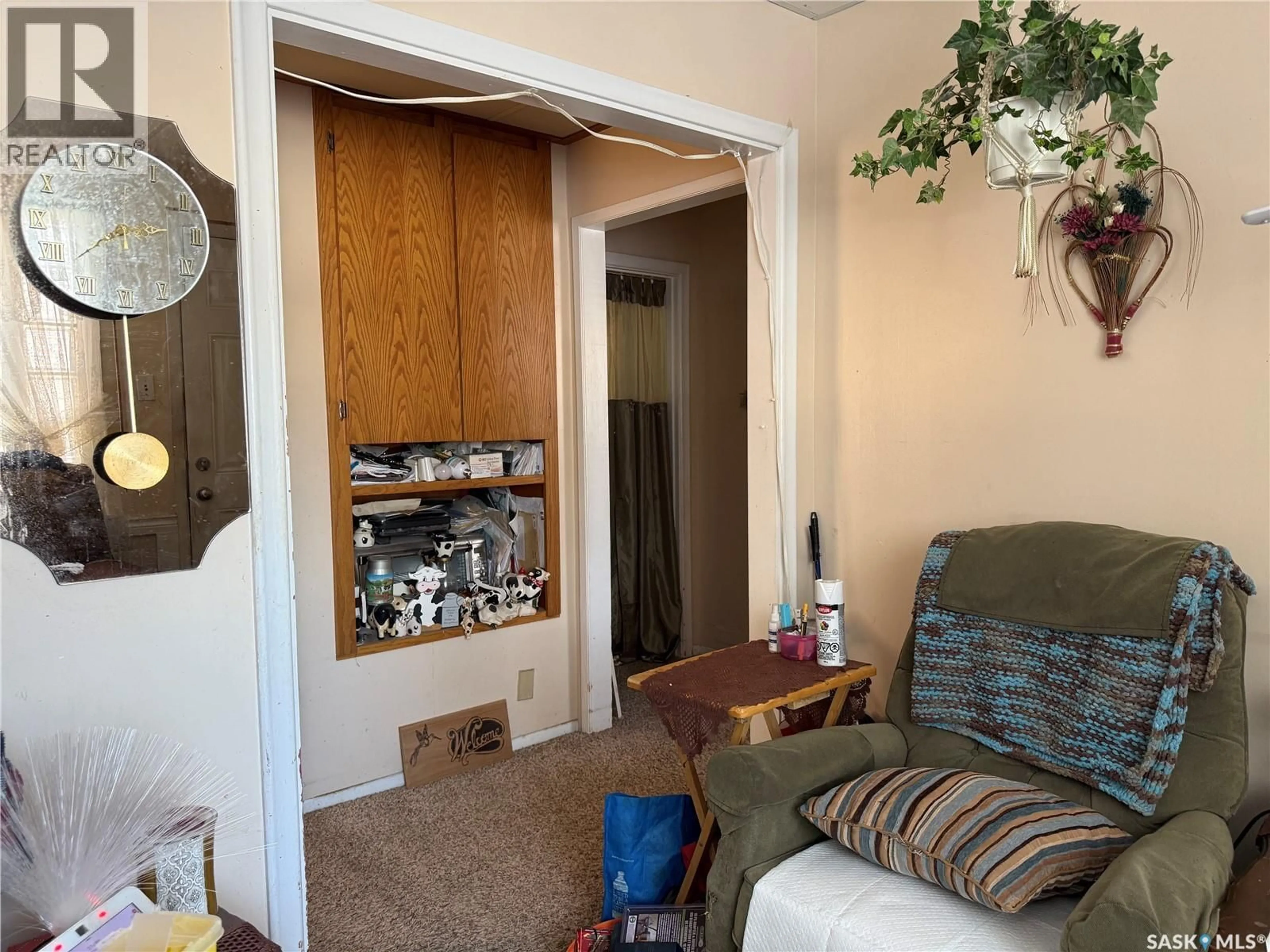 A pic of a room for 669 STADACONA STREET, Moose Jaw Saskatchewan S6H0K1