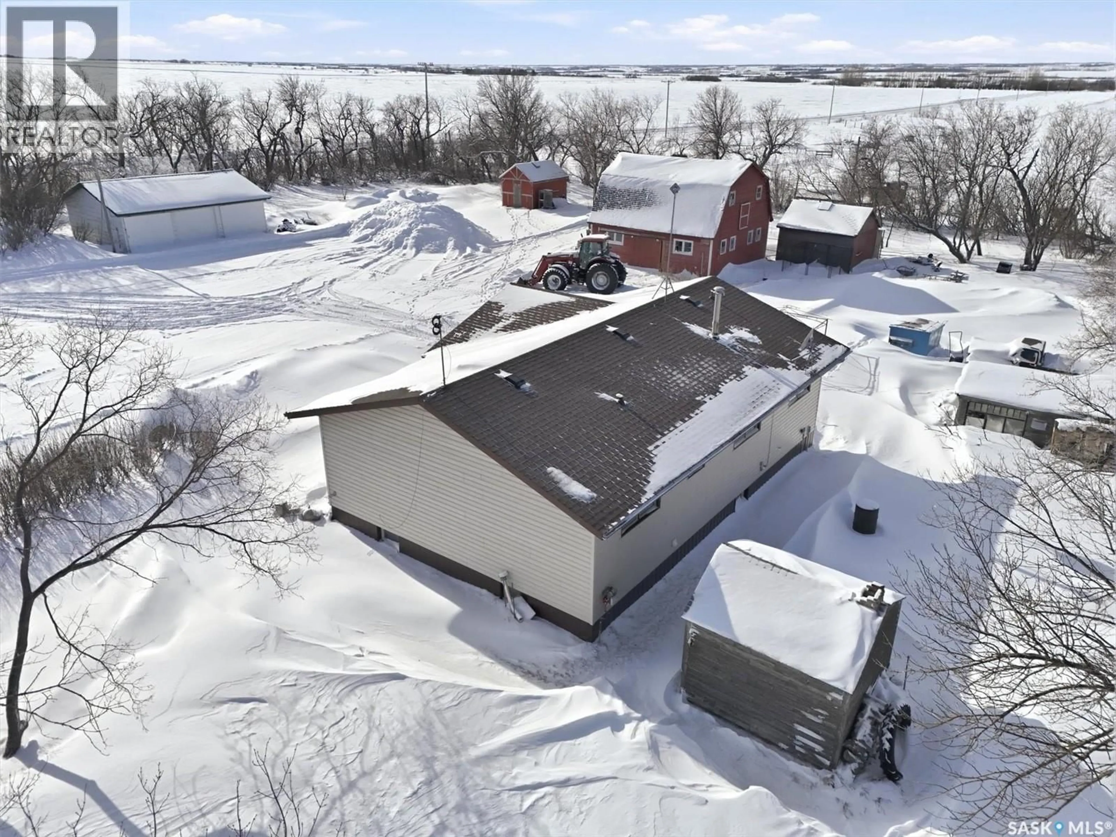A pic from outside/outdoor area/front of a property/back of a property/a pic from drone, building for LOMASZKIEWICZ ACREAGE, Aberdeen Rm No. 373 Saskatchewan S0K0A0