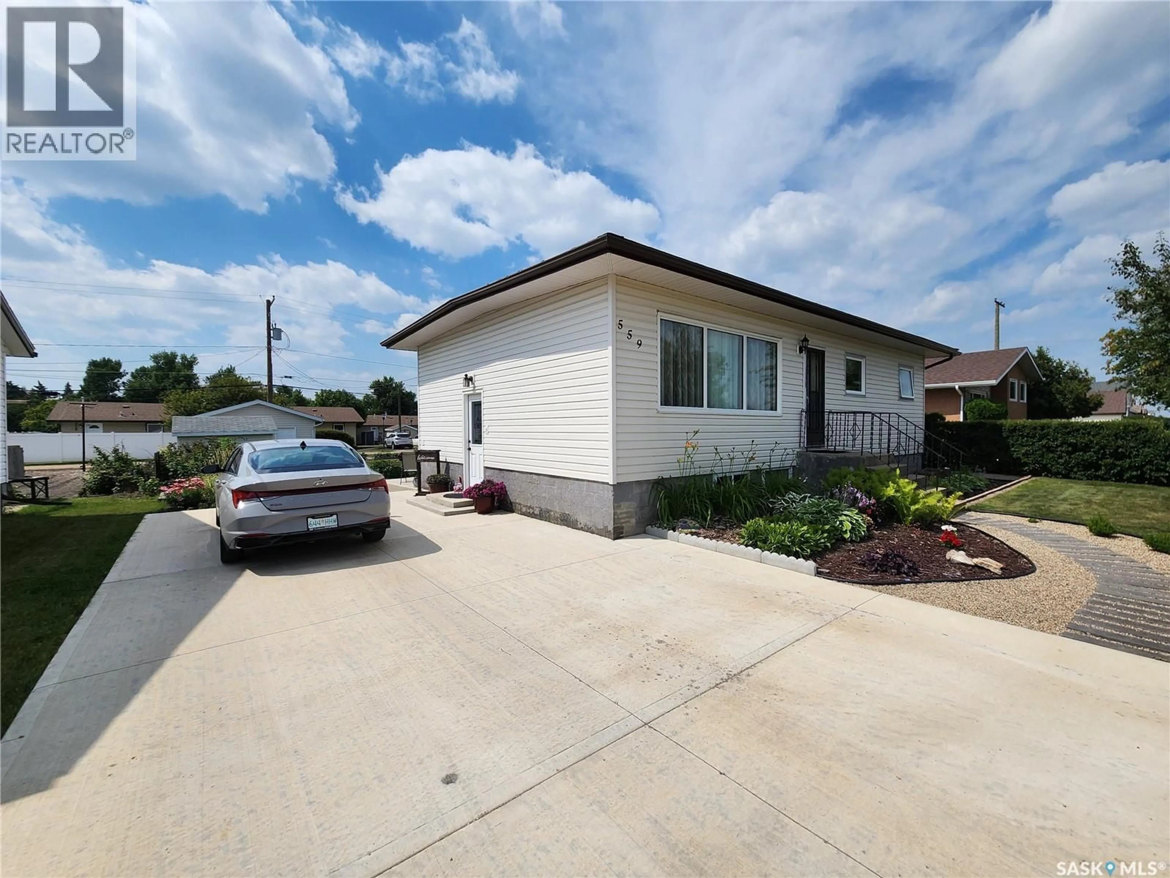 Unknown for 559 6TH AVENUE, Melville Saskatchewan S0A2P0