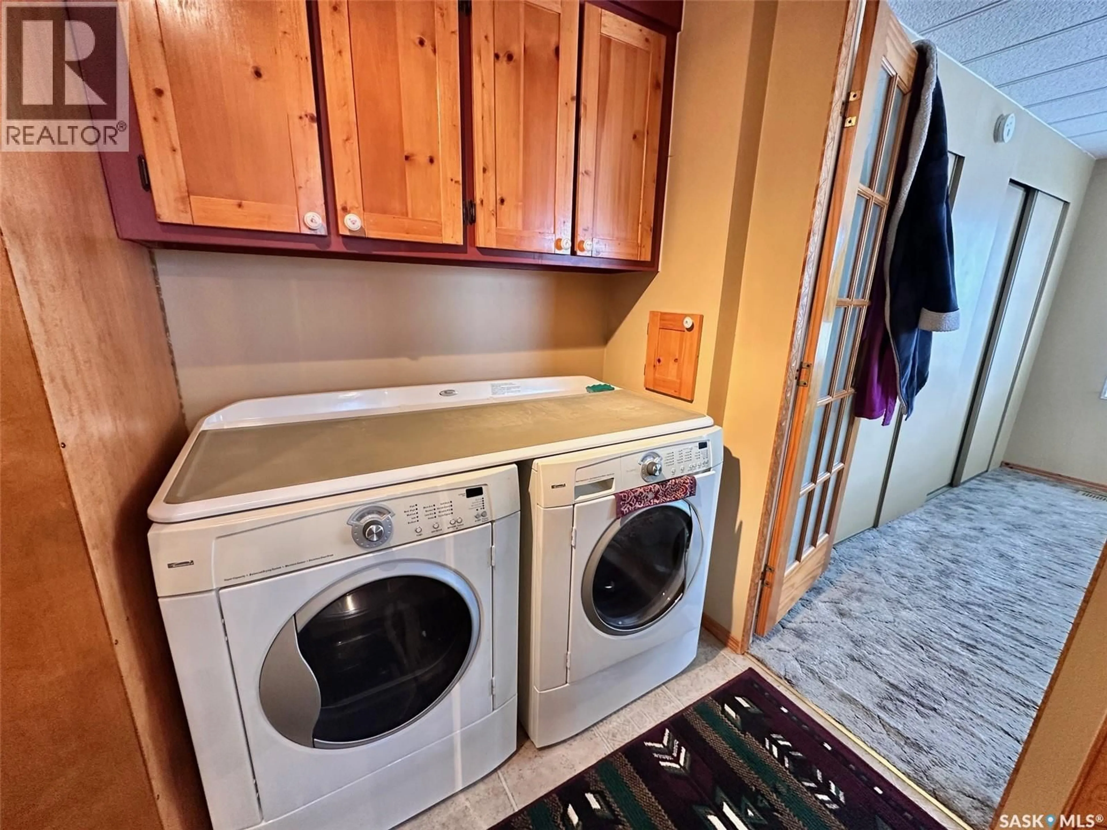 Laundry room for 600 MEMORIAL DRIVE, Spiritwood Saskatchewan S0J2M0