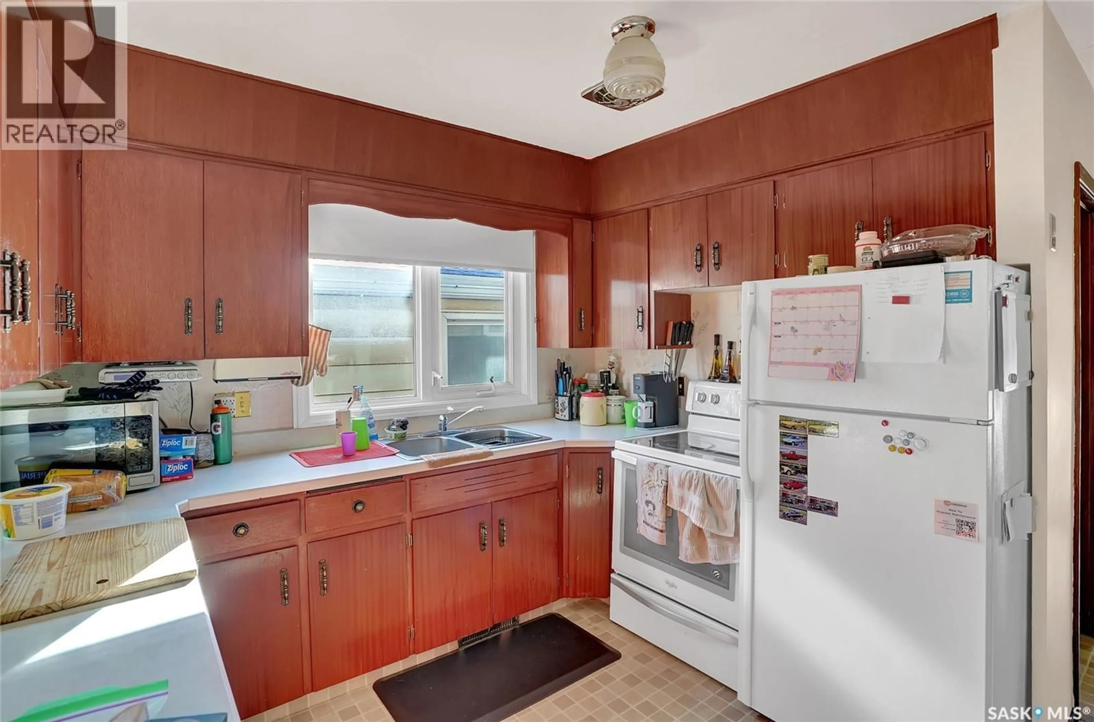 Standard kitchen, ceramic/tile floor for 2160 MCDONALD STREET, Regina Saskatchewan S4N2Y7