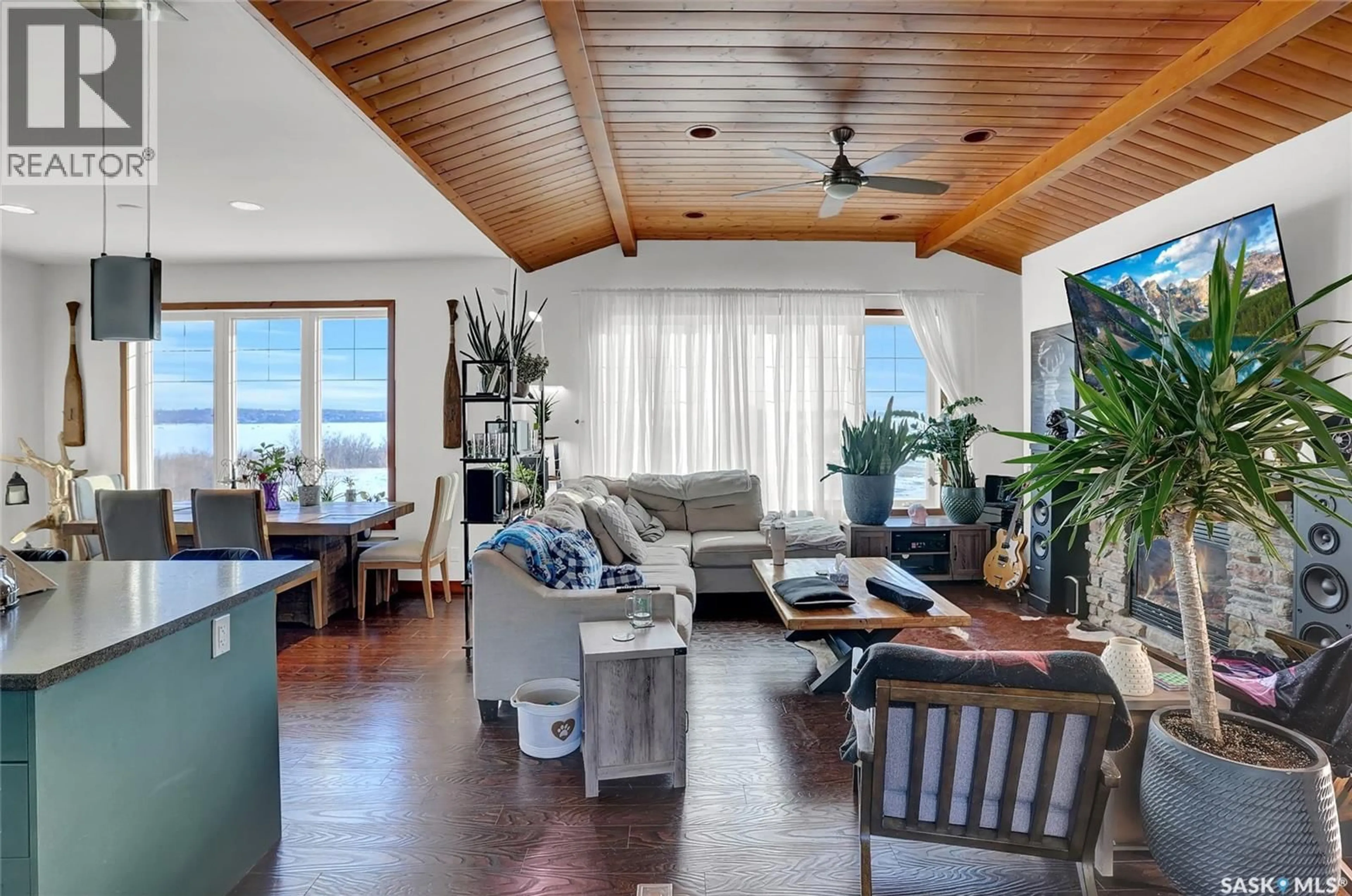 Living room with furniture, unknown for 245 SUNDALE RIDGE, Mckillop Rm No. 220 Saskatchewan S0G4L0