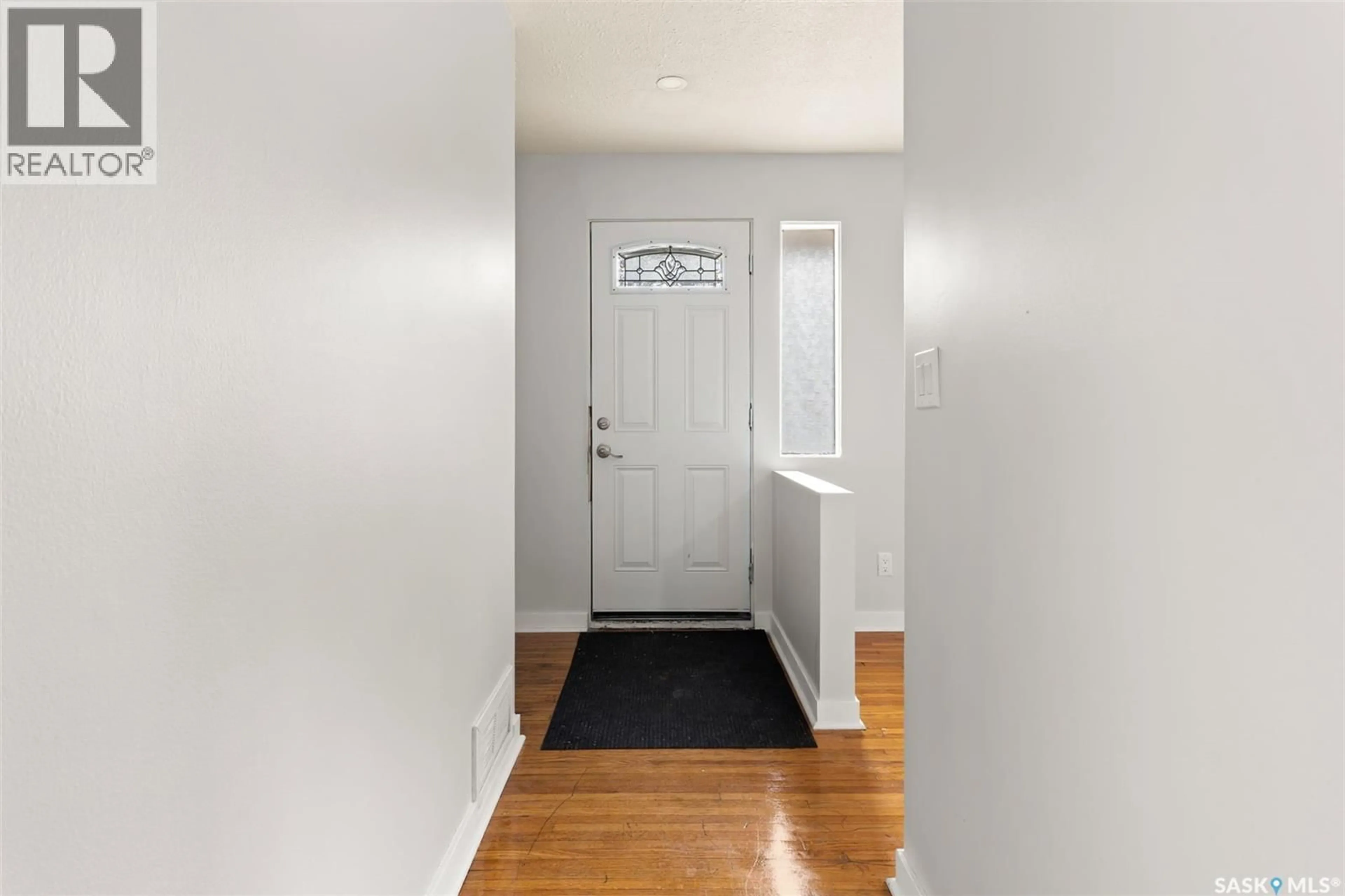 Indoor entryway for 3742 ARGYLE ROAD, Regina Saskatchewan S4S2C2