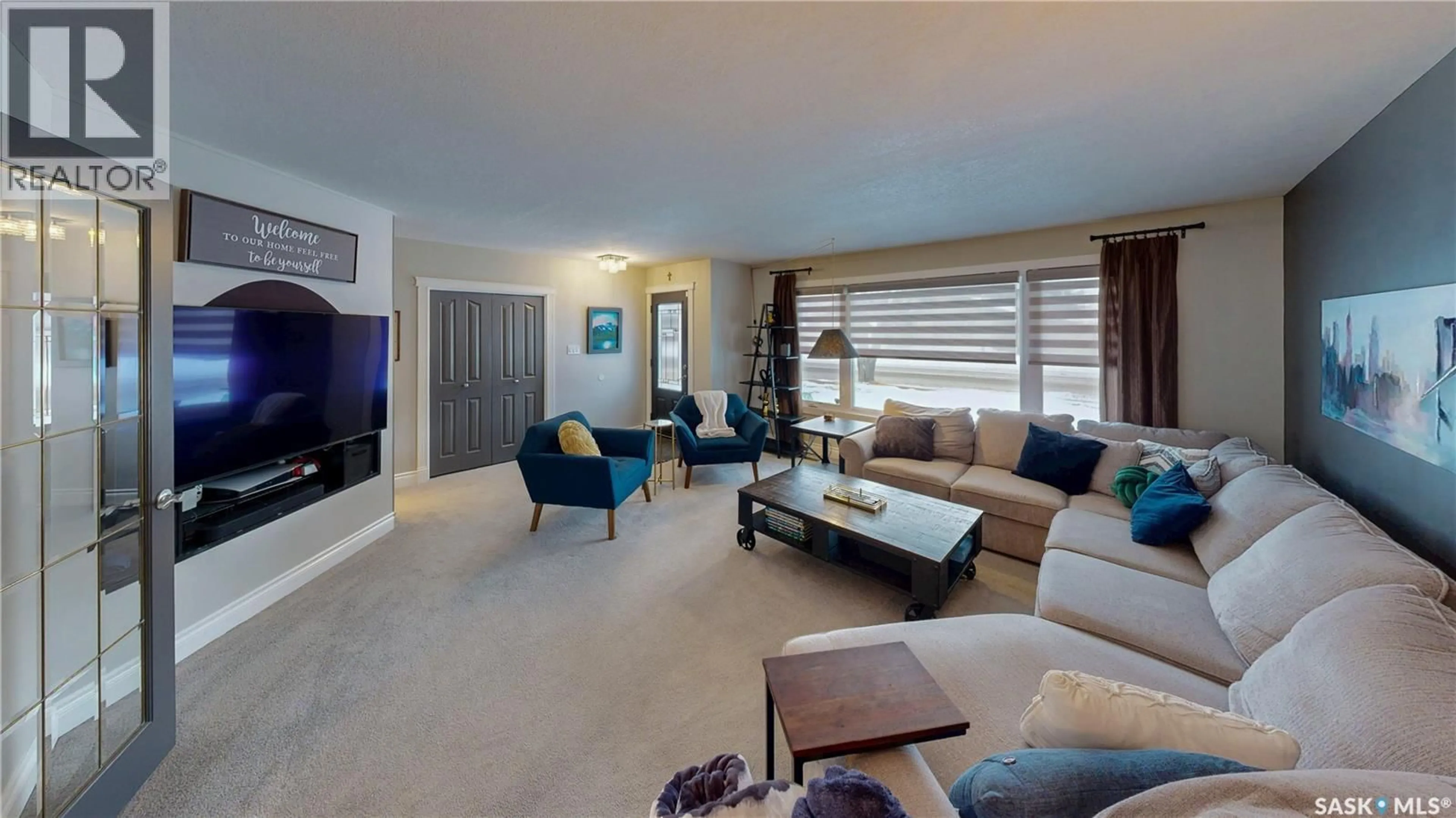 Living room with furniture, unknown for 3422 PARLIAMENT AVENUE, Regina Saskatchewan S4S2M3