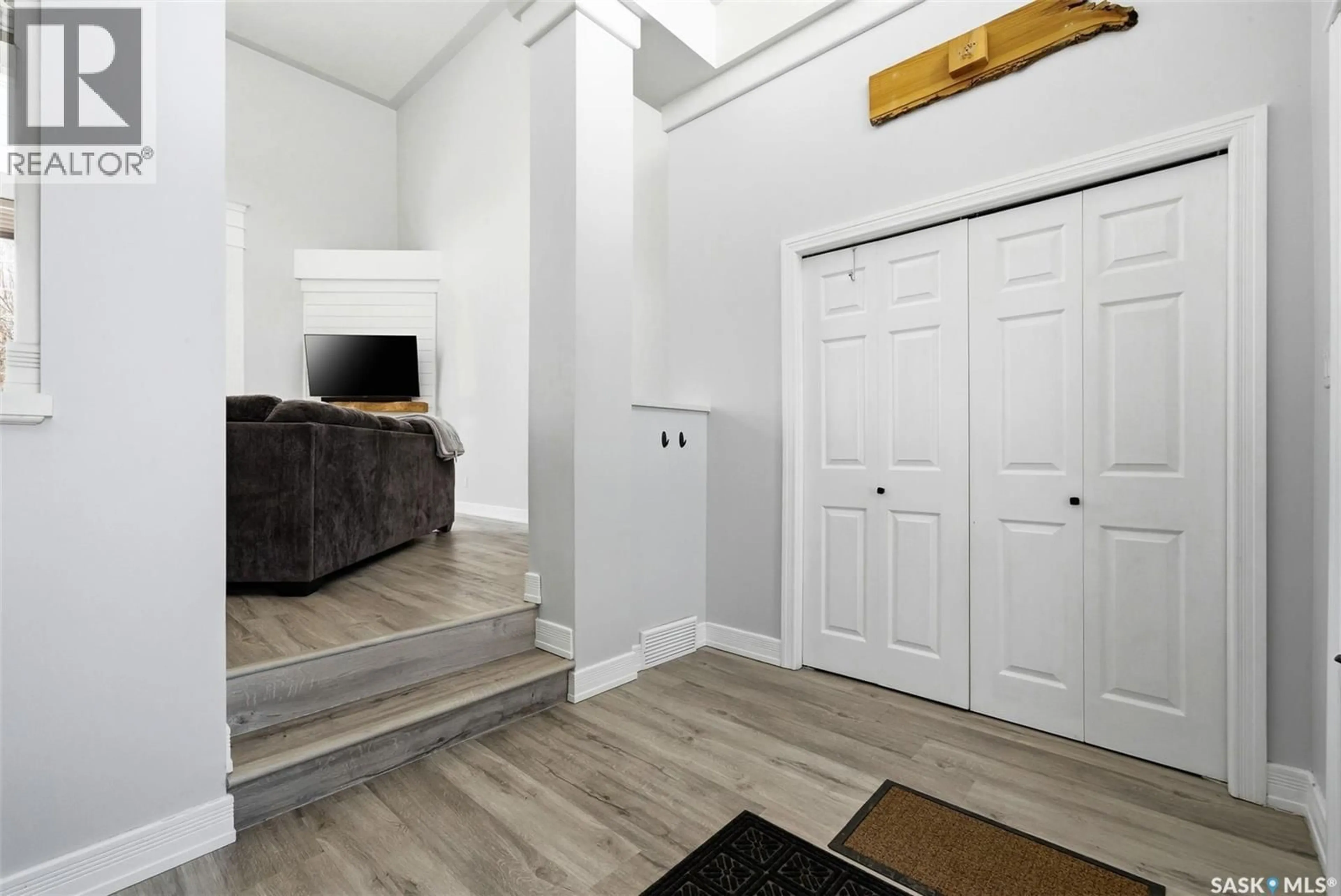 Unknown for 5255 STAFF CRESCENT, Regina Saskatchewan S4X4M2