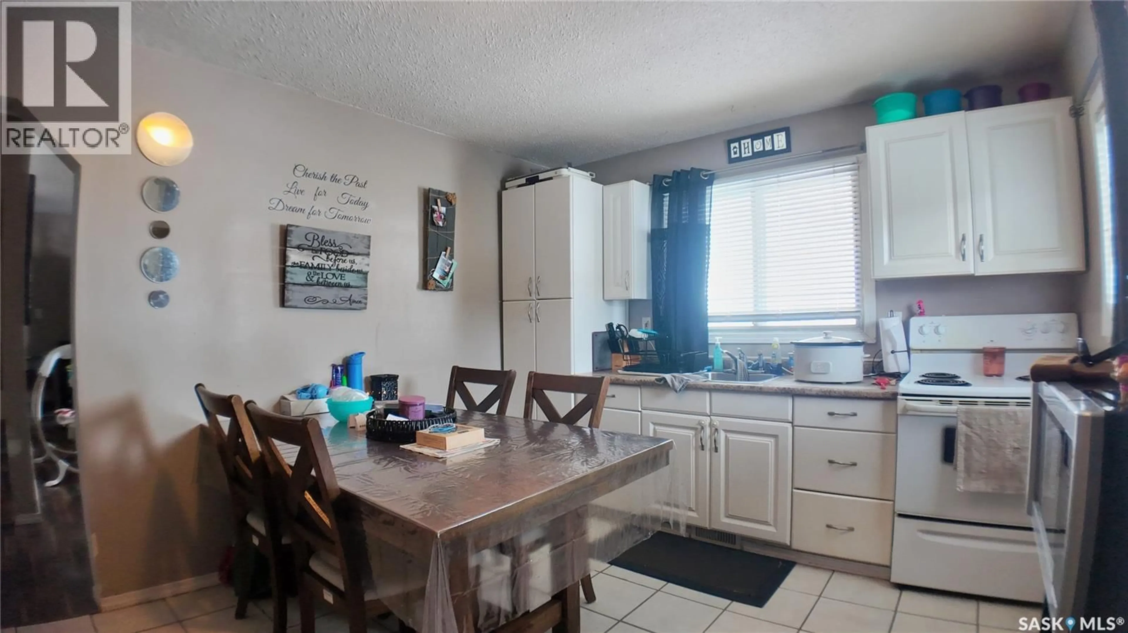 Unknown for 2502 100TH STREET, North Battleford Saskatchewan S9A9Y2