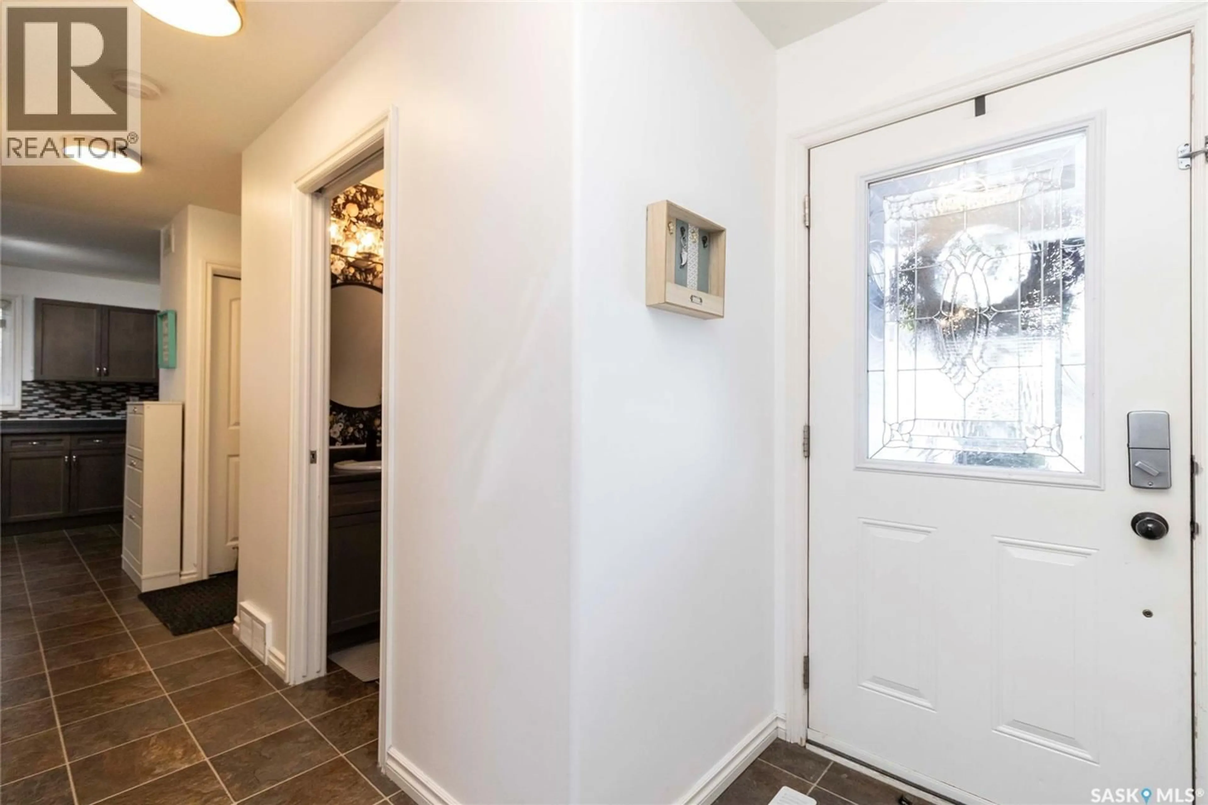 Indoor entryway for 227 MACINNES STREET, Saskatoon Saskatchewan S7T0L6
