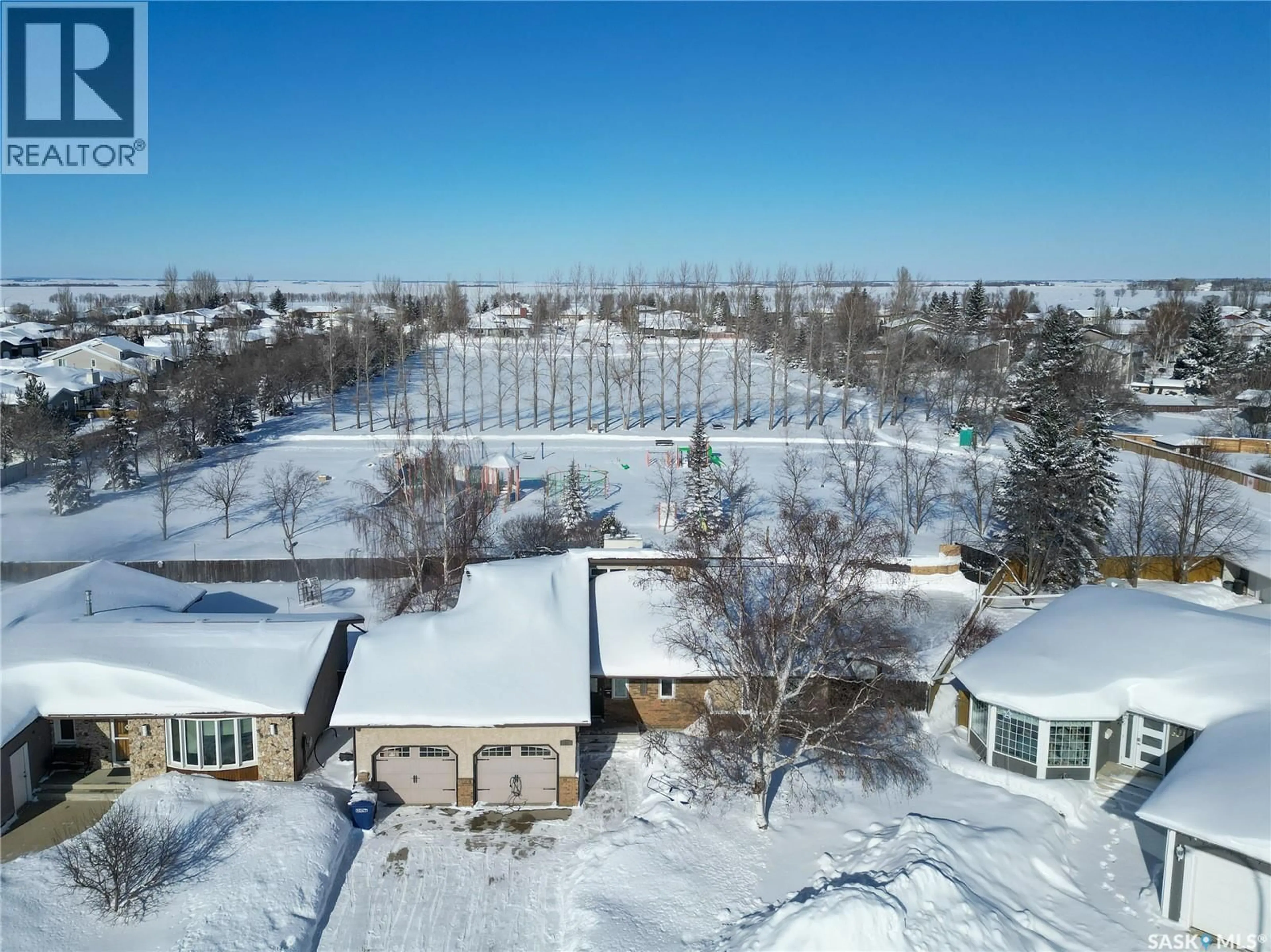 A pic from outside/outdoor area/front of a property/back of a property/a pic from drone, unknown for 26 BARNES CRESCENT, Humboldt Saskatchewan S0K2A0